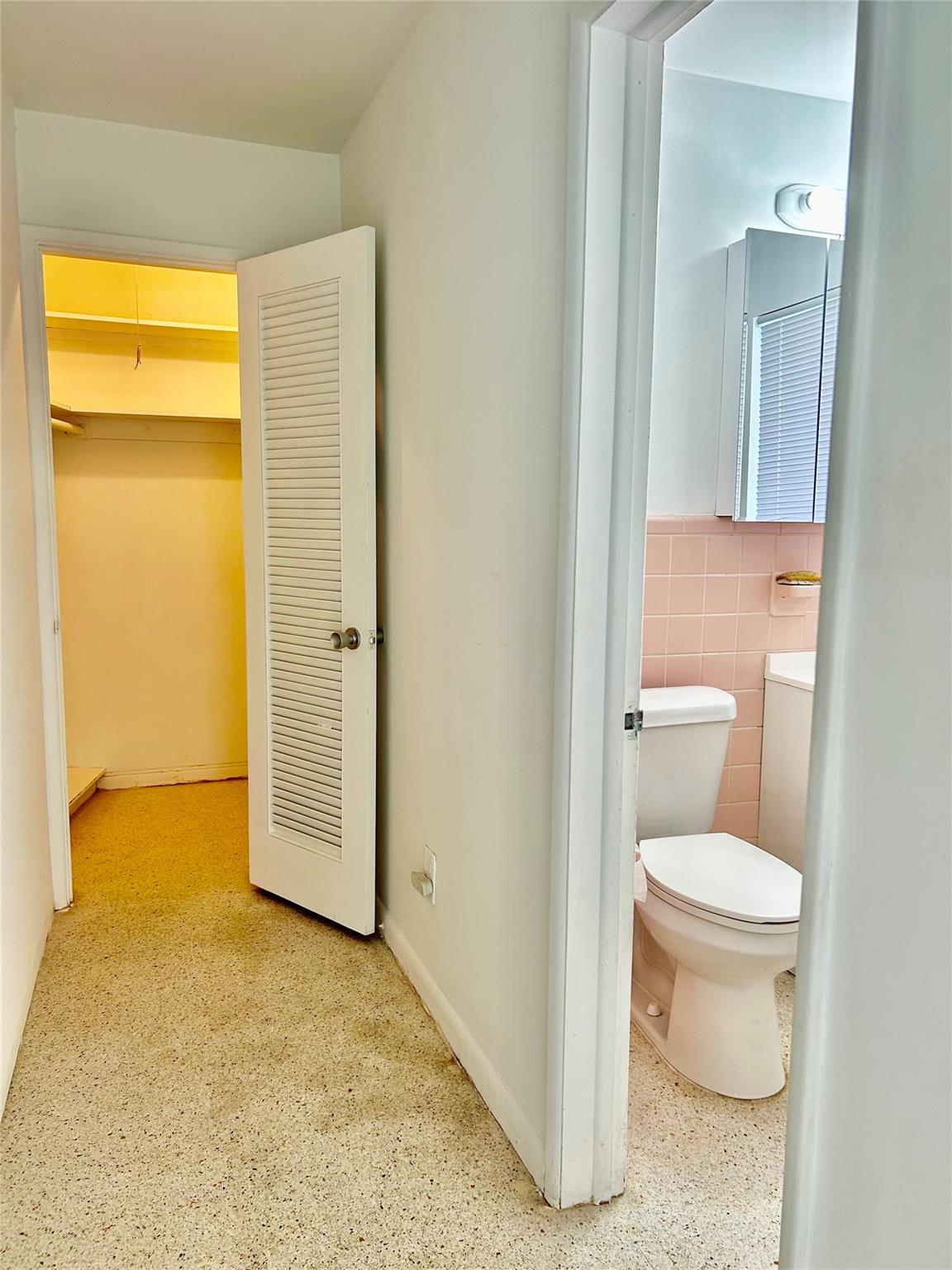 4307 Seagrape Dr Property Photo 6
