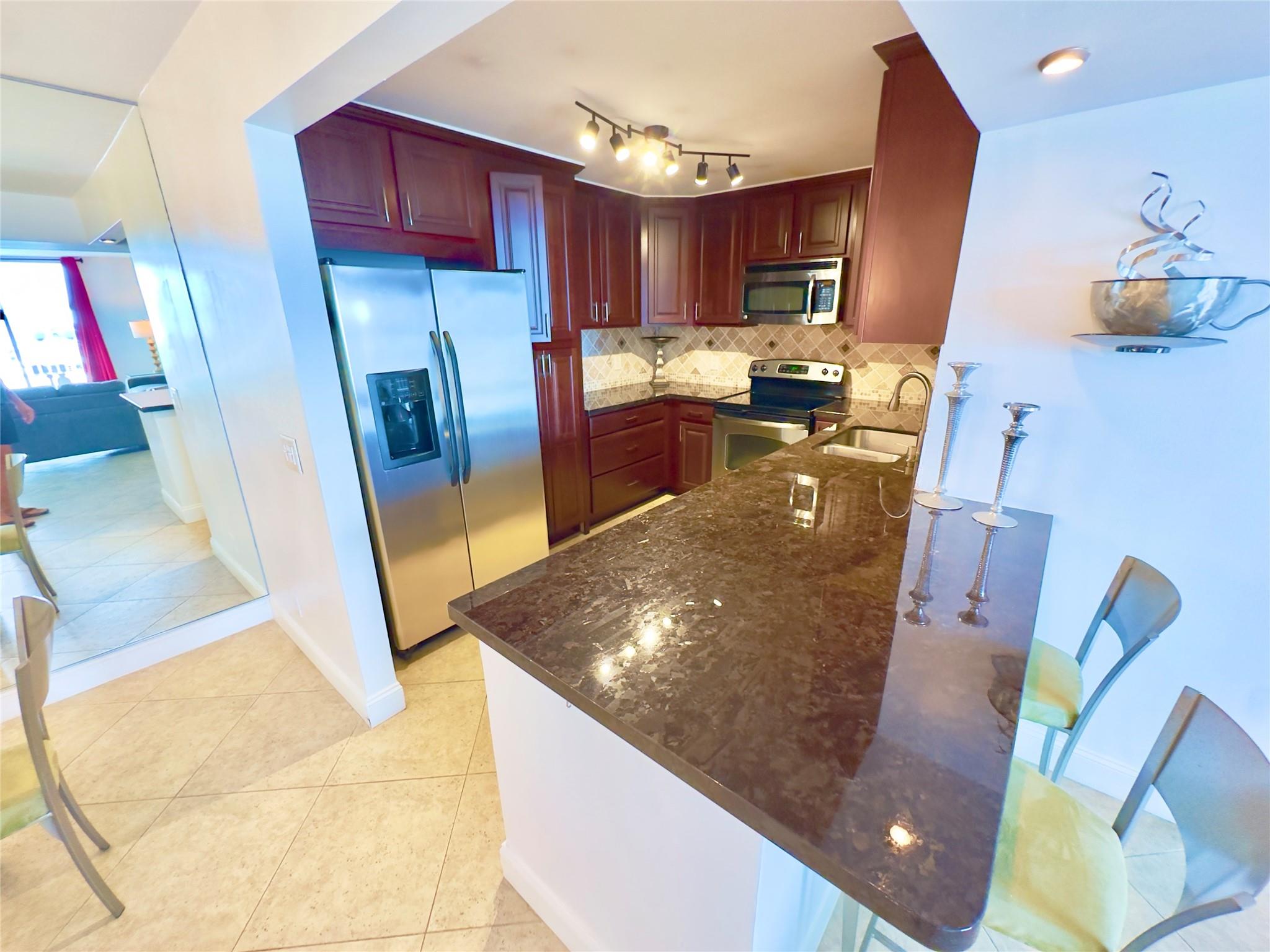 1 Las Olas Circle 314 Property Photo 14