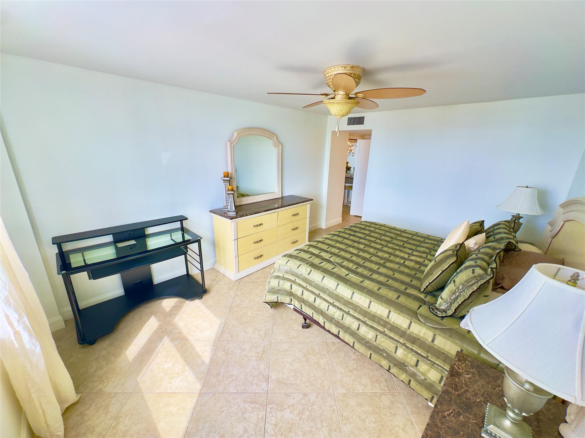1 Las Olas Circle 314 Property Photo 17