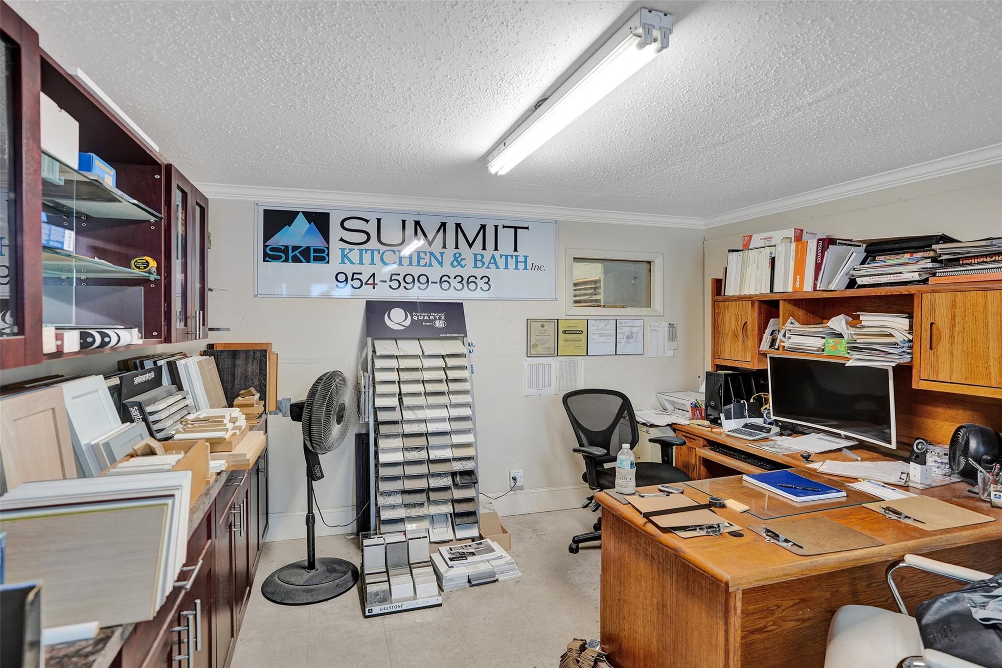 4840 N Dixie Hwy Property Photo 11