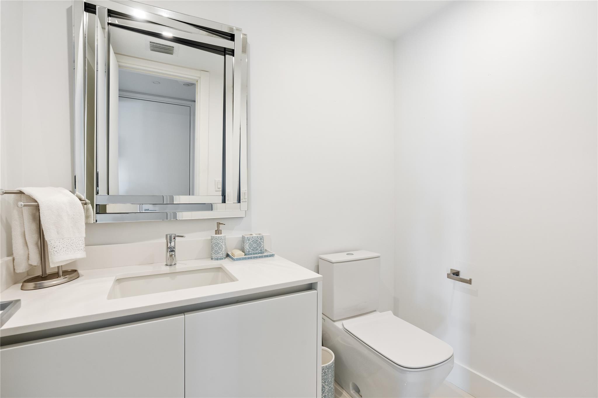 133 Isle Of Venice Dr 301 Property Photo 18