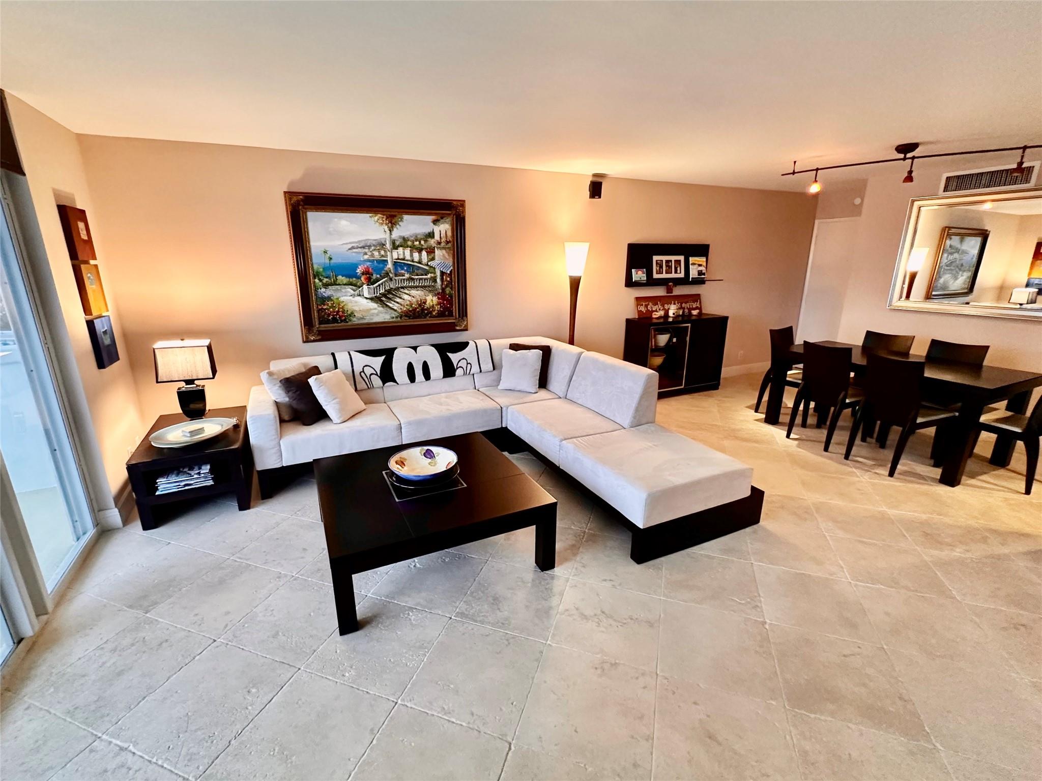 1 Las Olas Circle 605 Property Photo 6