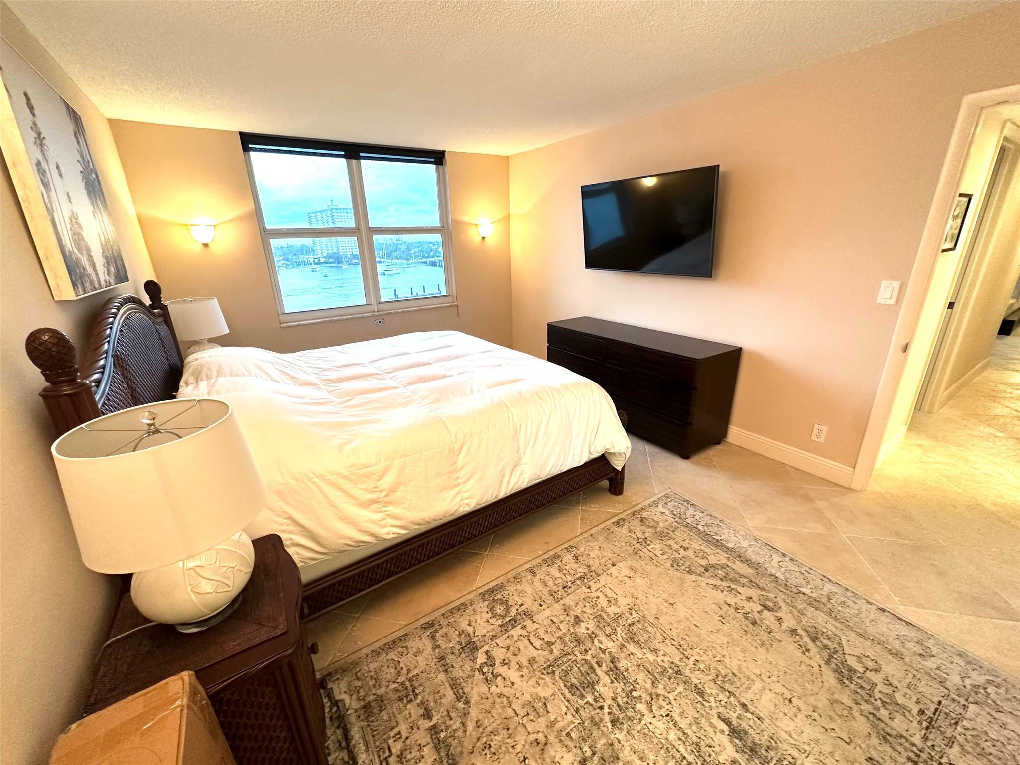 1 Las Olas Circle 605 Property Photo 8