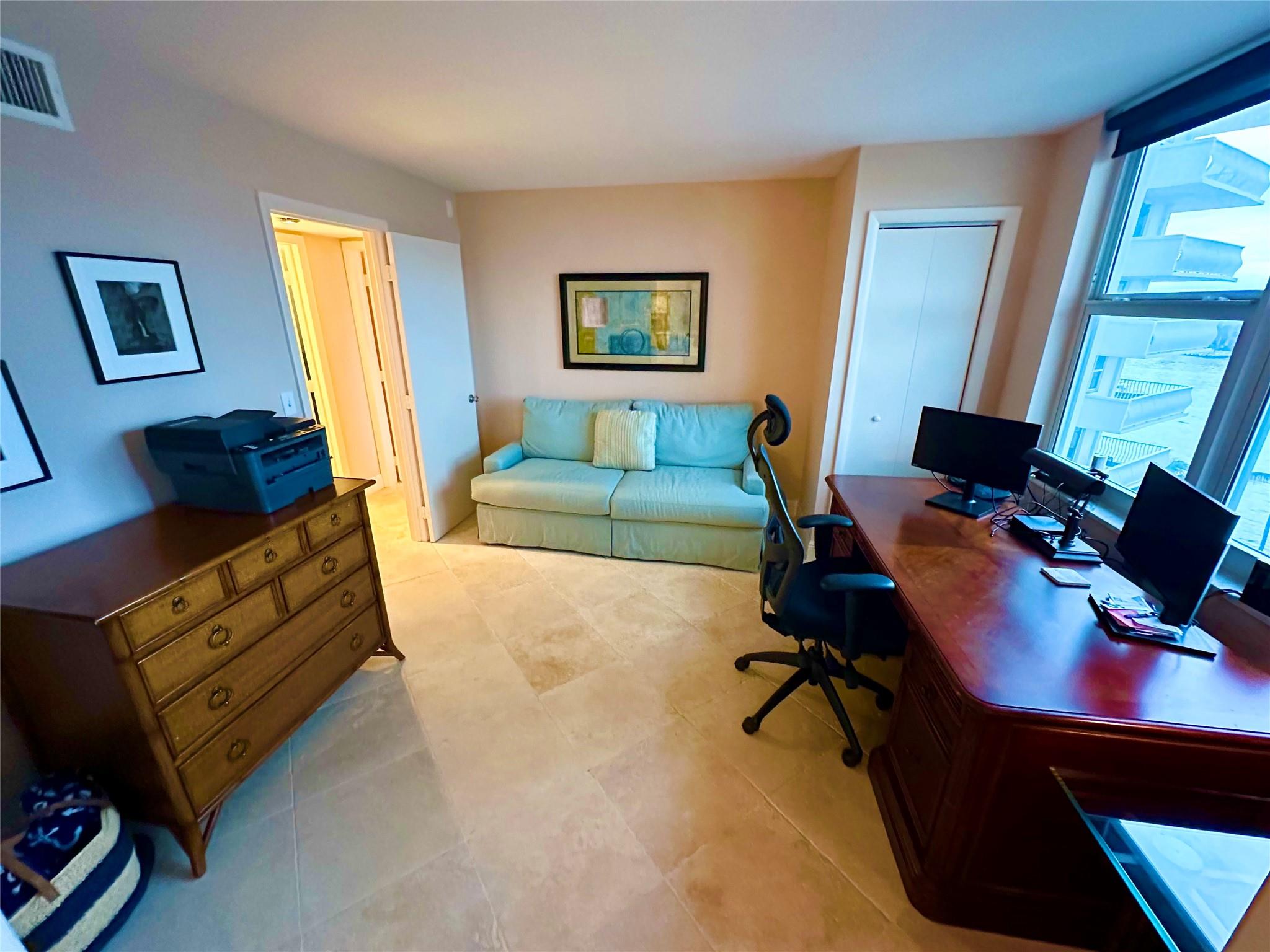 1 Las Olas Circle 605 Property Photo 11