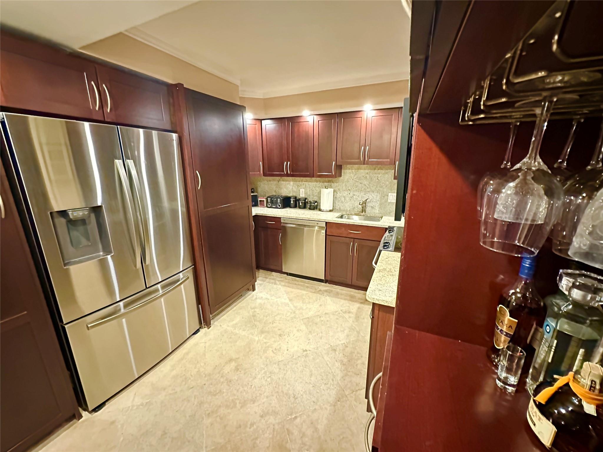 1 Las Olas Circle 605 Property Photo 11