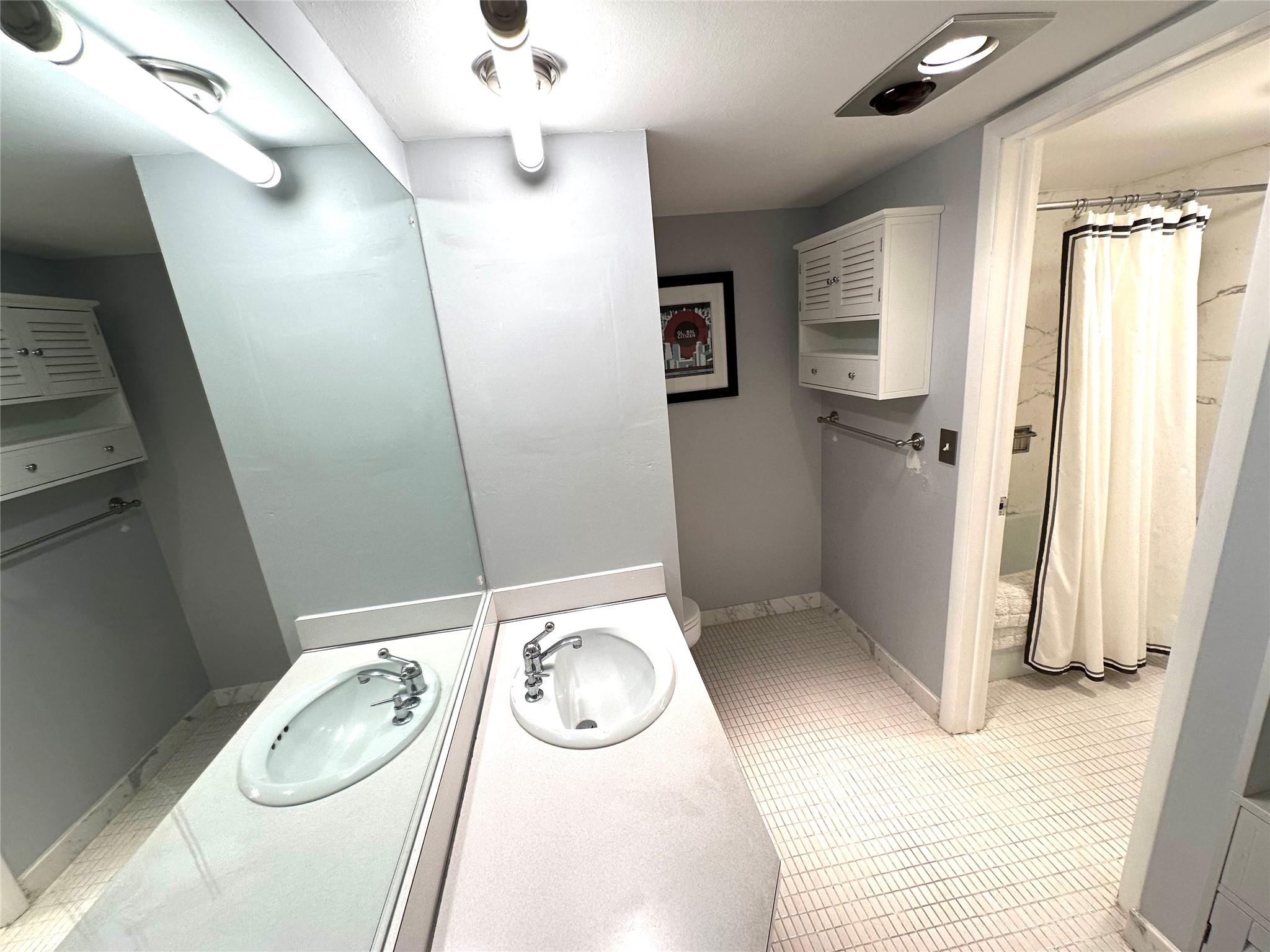 1 Las Olas Circle 605 Property Photo 16