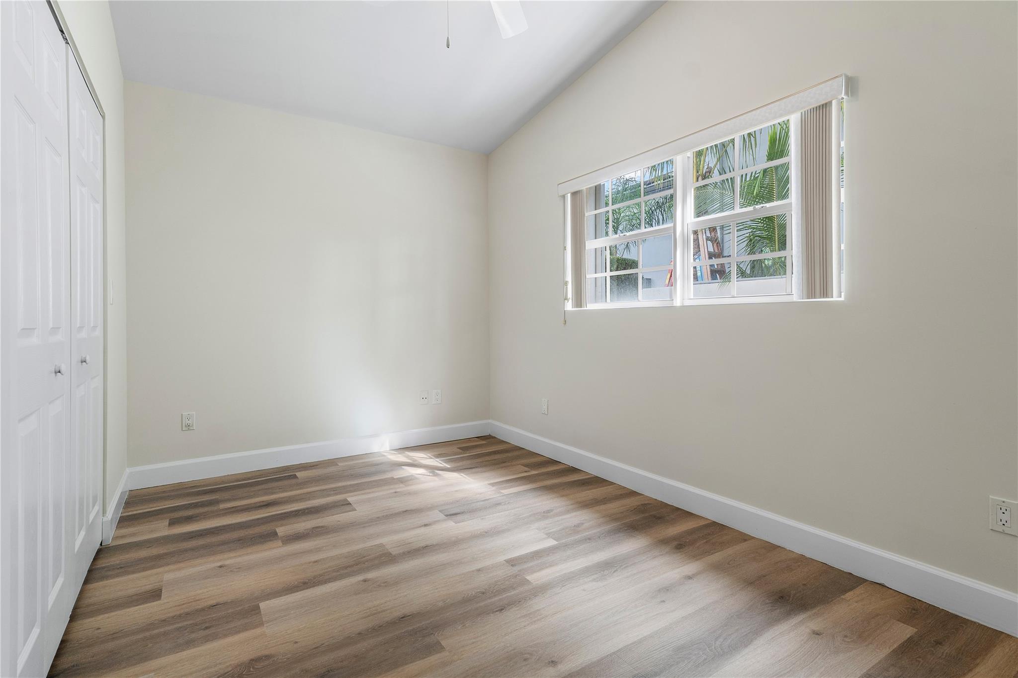 1500 Se 12th Ct Property Photo 17