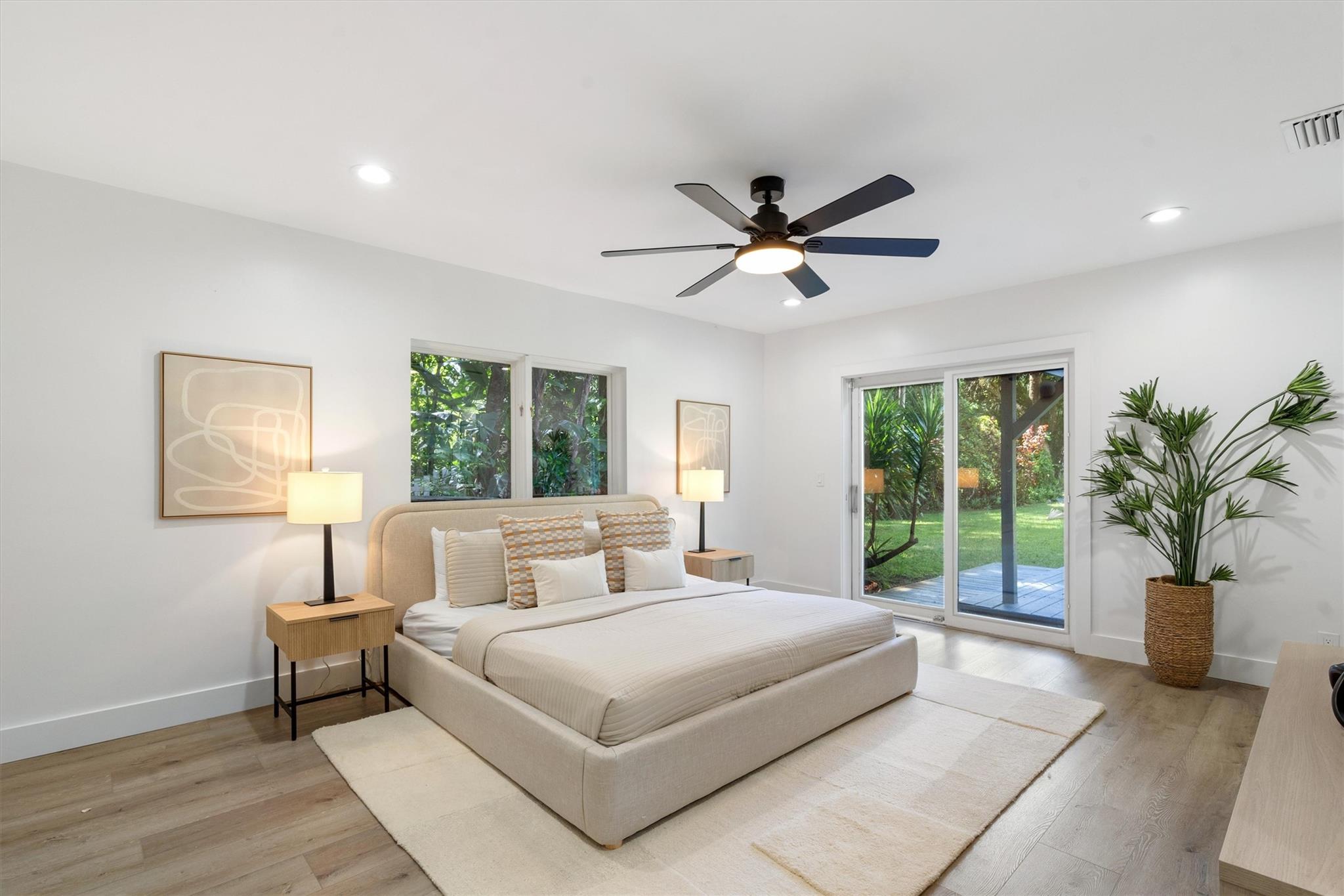 2211 Sw 27th Ter Property Photo 22