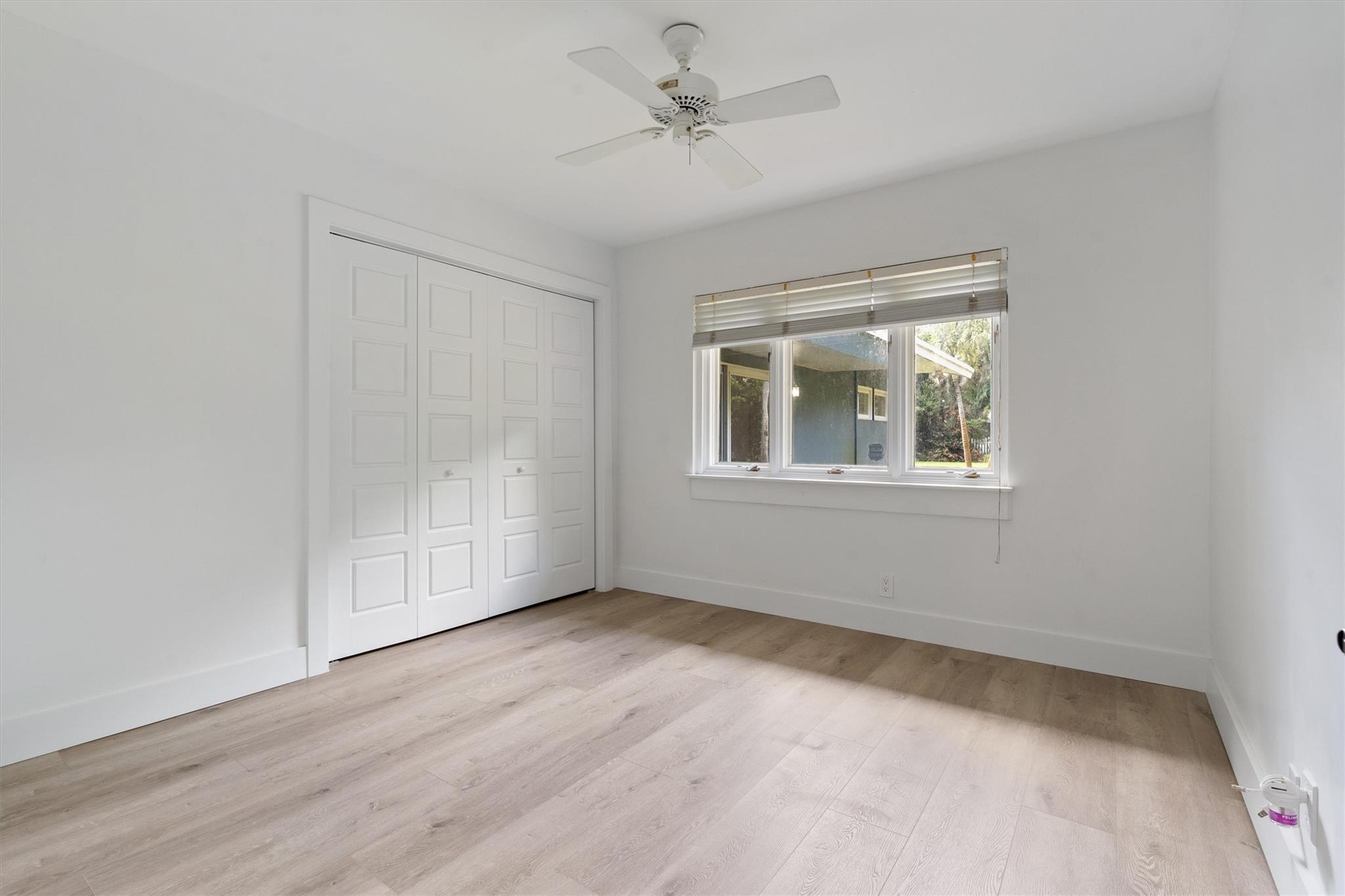 2211 Sw 27th Ter Property Photo 33