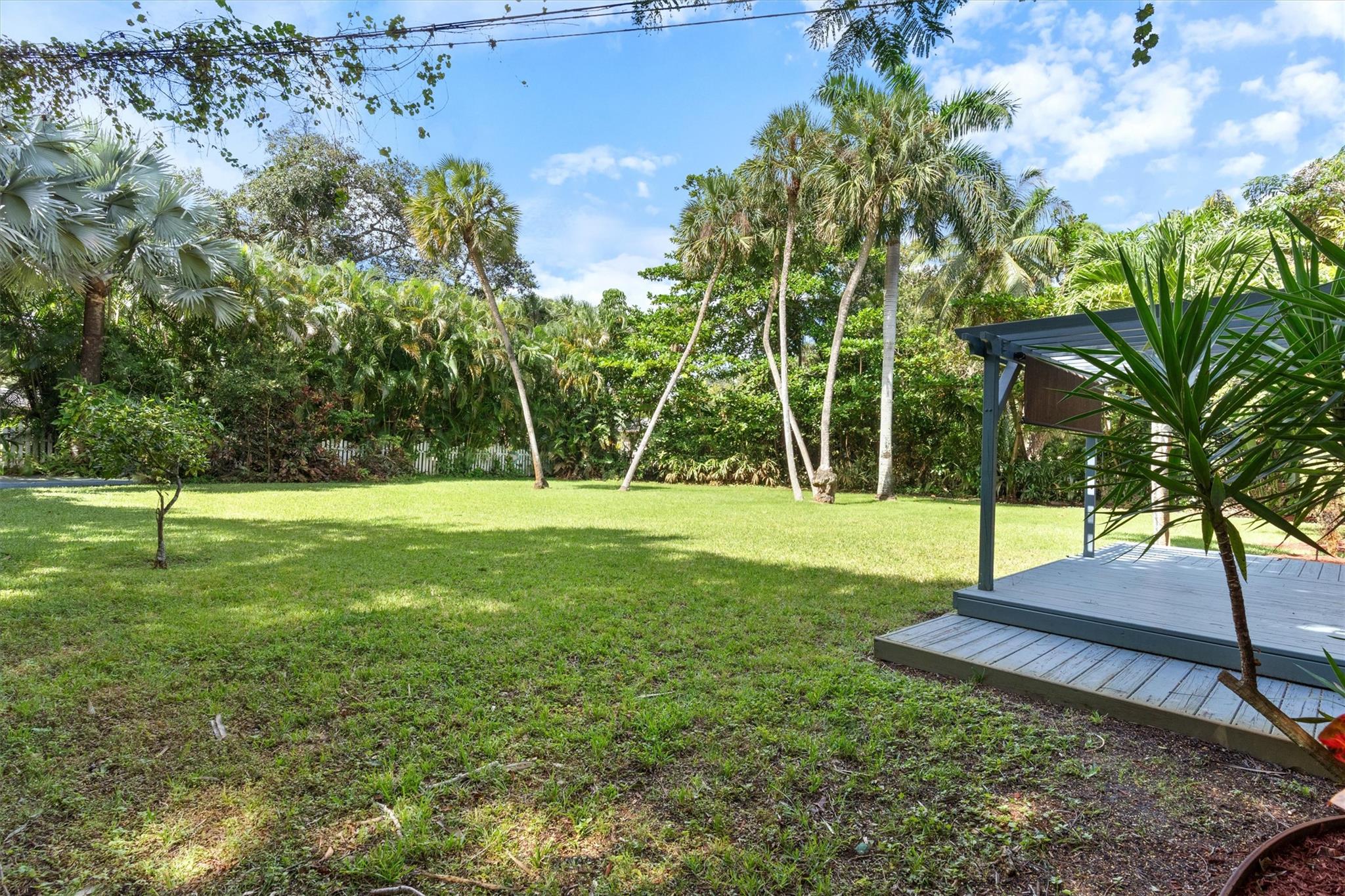 2211 Sw 27th Ter Property Photo 42