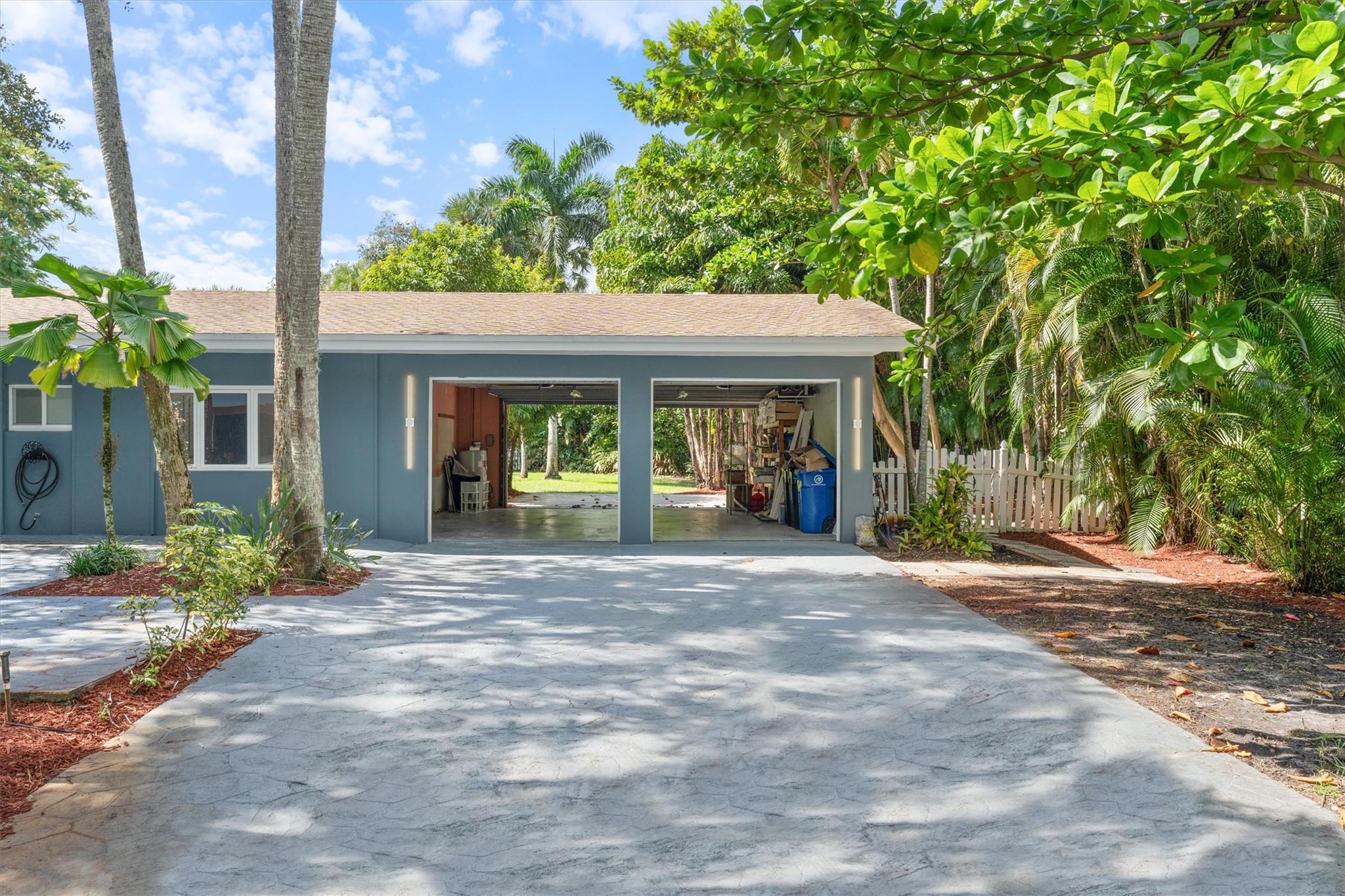 2211 Sw 27th Ter Property Photo 48