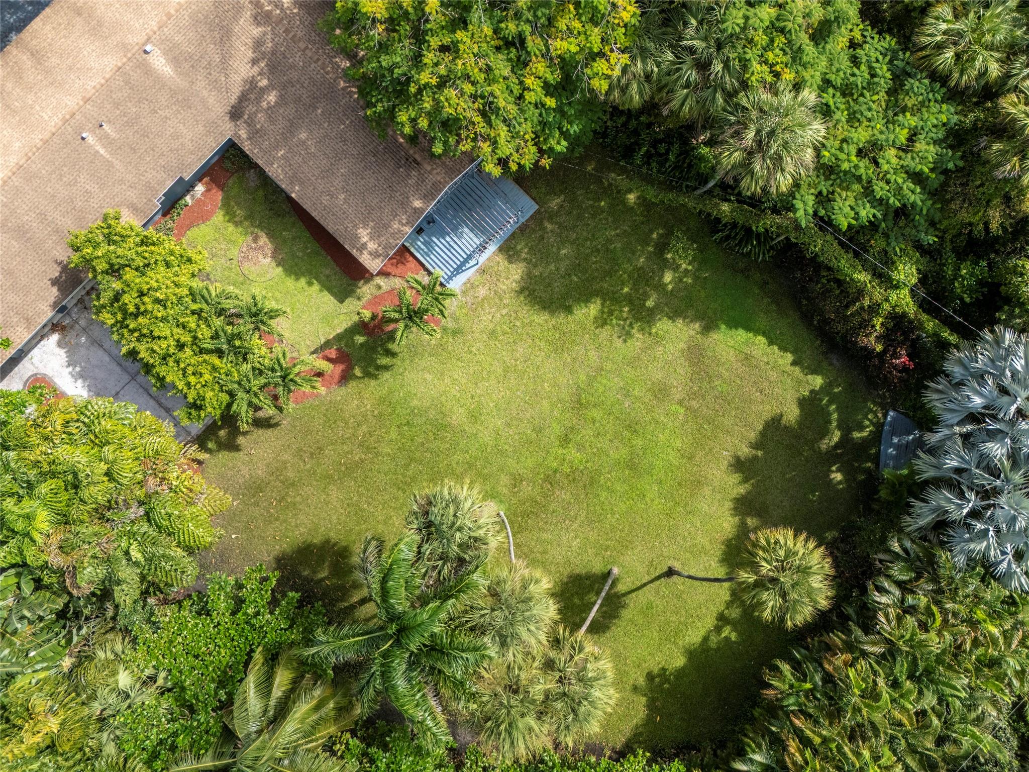 2211 Sw 27th Ter Property Photo 51