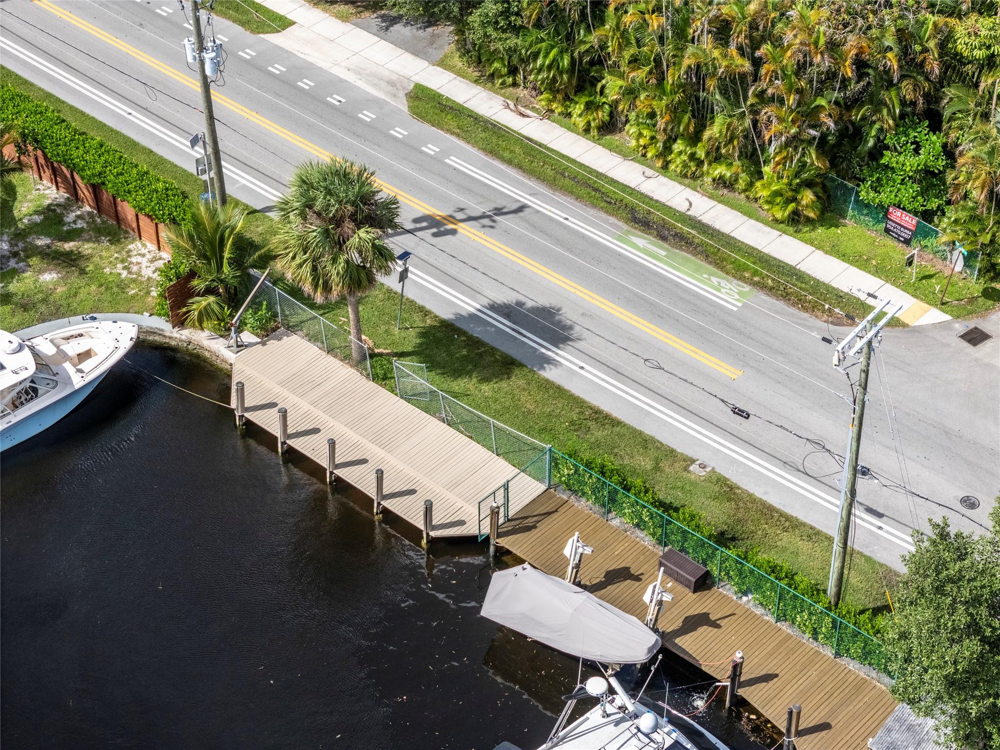 2211 Sw 27th Ter Property Photo 52