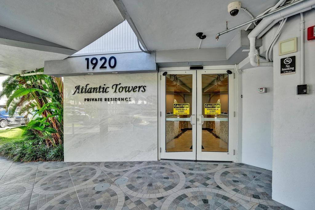 1920 S Ocean Dr 504 Property Photo 23