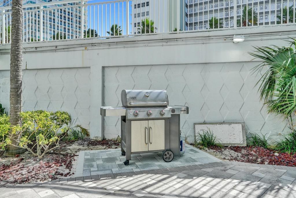 1920 S Ocean Dr 504 Property Photo 29