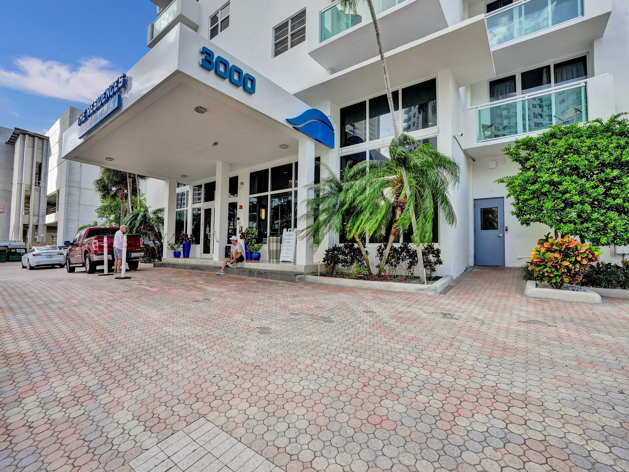 3000 S Ocean Dr 518 Property Photo 1