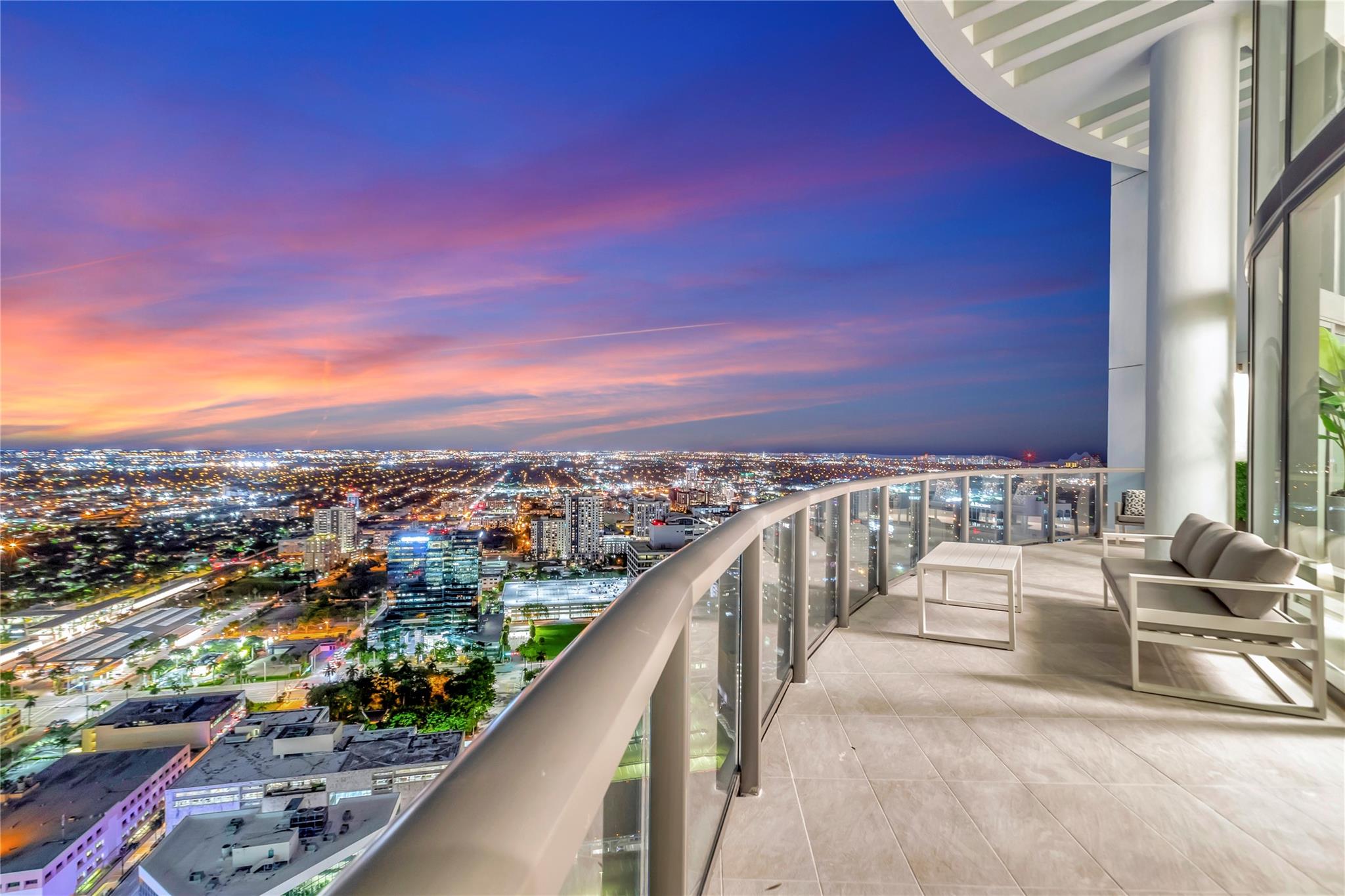 100 E Las Olas Blvd Ph 4603 Property Photo 2
