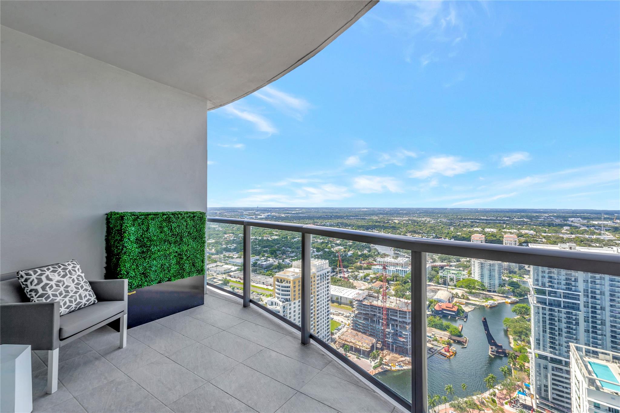100 E Las Olas Blvd Ph 4603 Property Photo 48