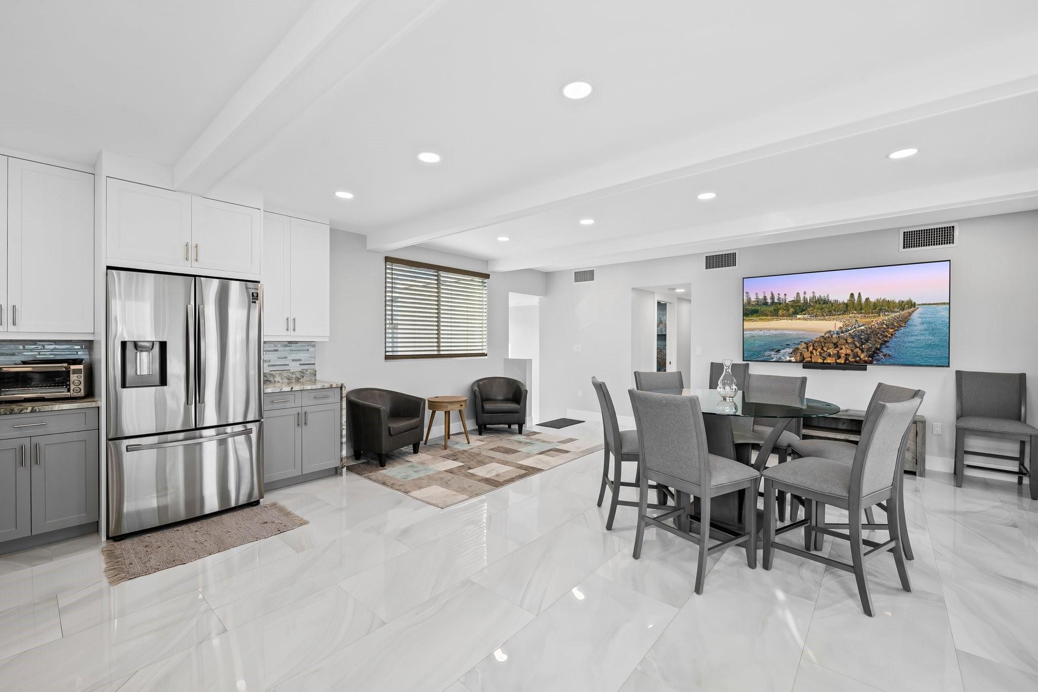 2171 Sw 23rd Ave Property Photo 3