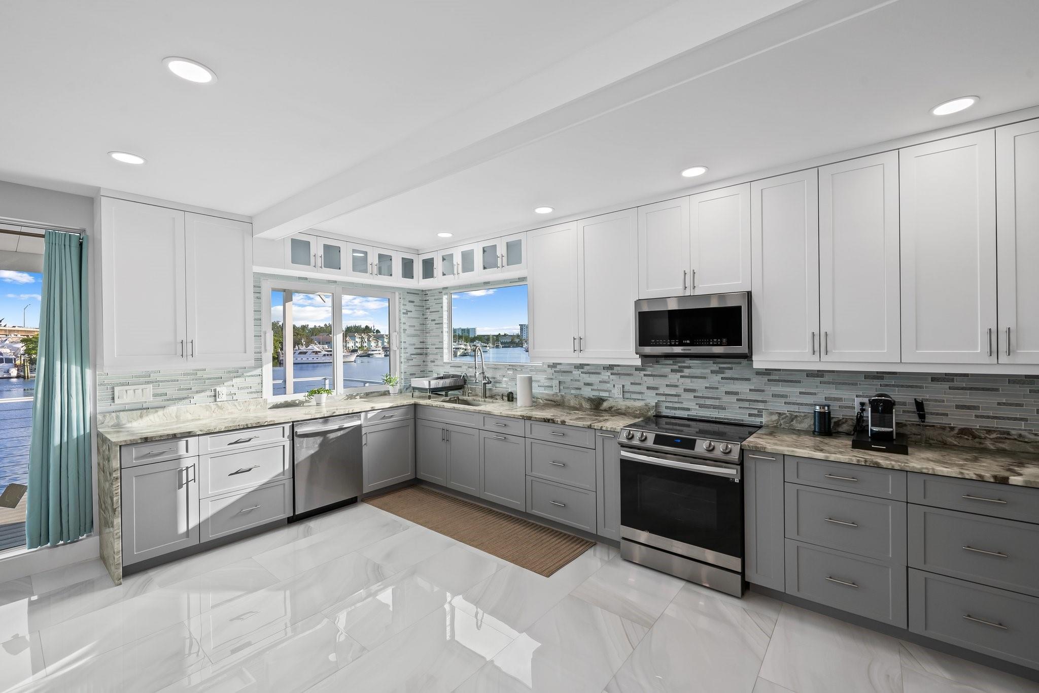 2171 Sw 23rd Ave Property Photo 4