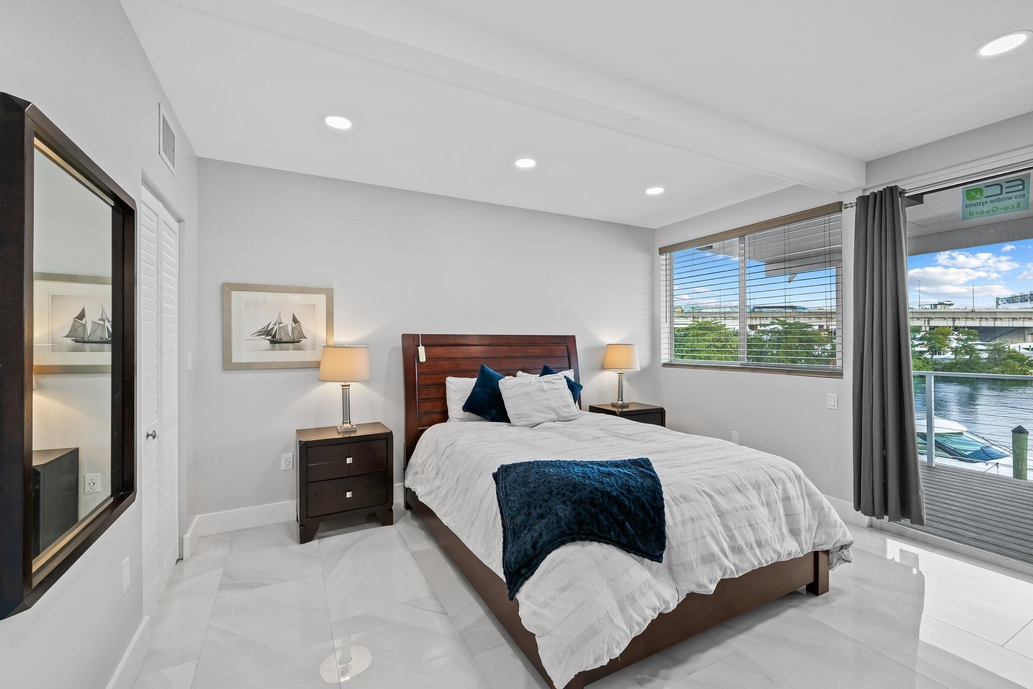 2171 Sw 23rd Ave Property Photo 9