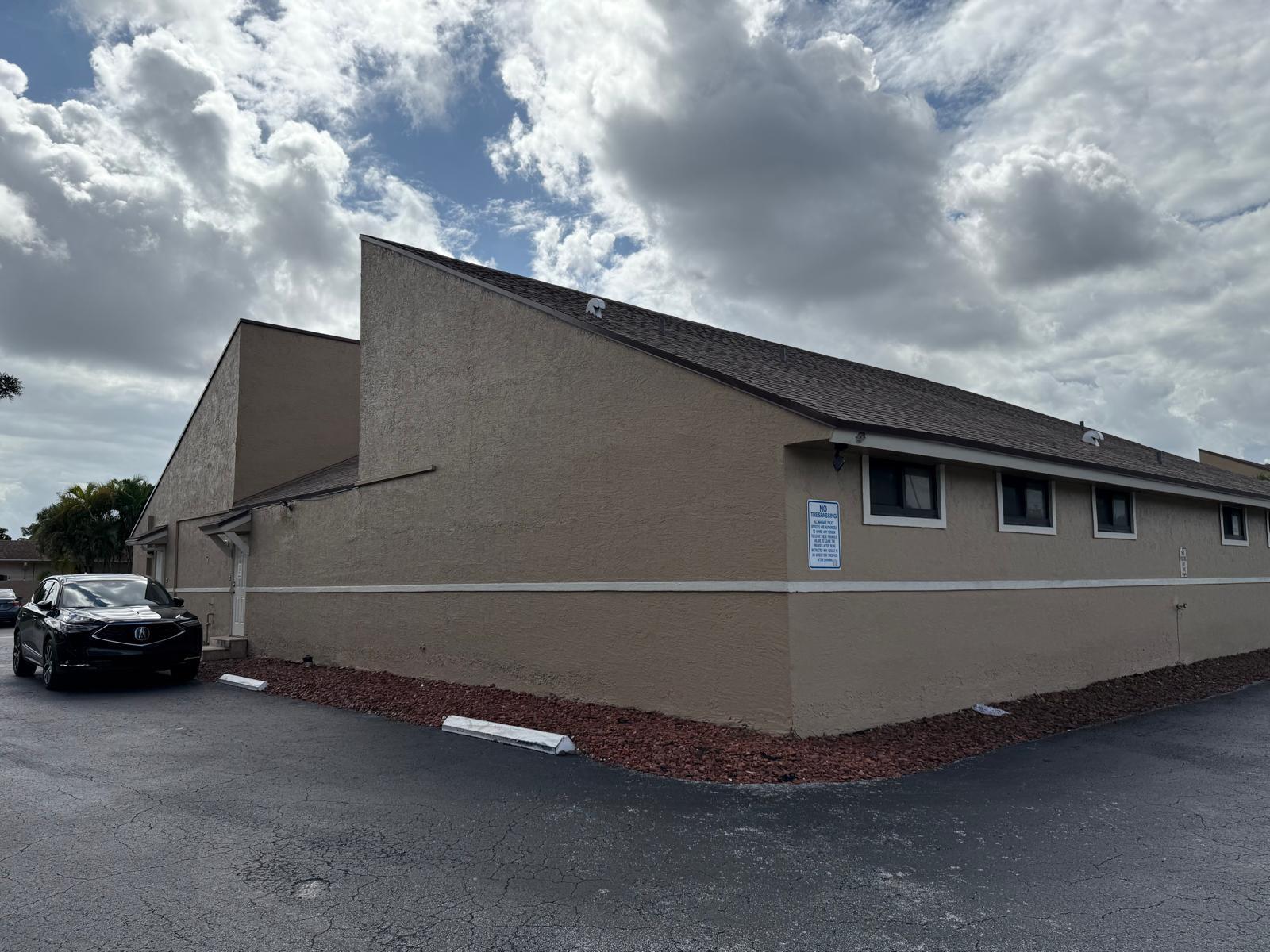 5648 W Atlantic Blvd Property Photo 4