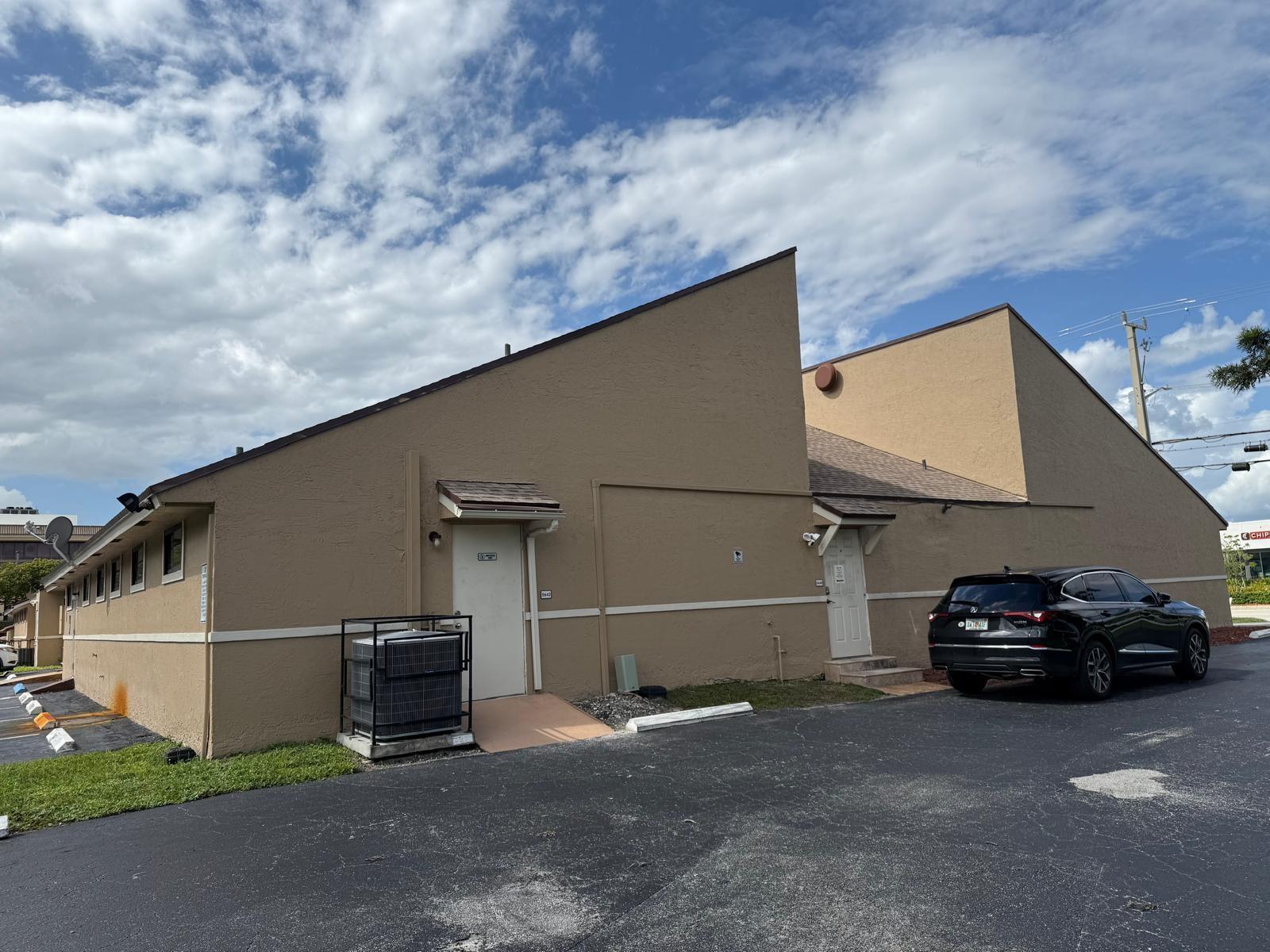 5648 W Atlantic Blvd Property Photo 8