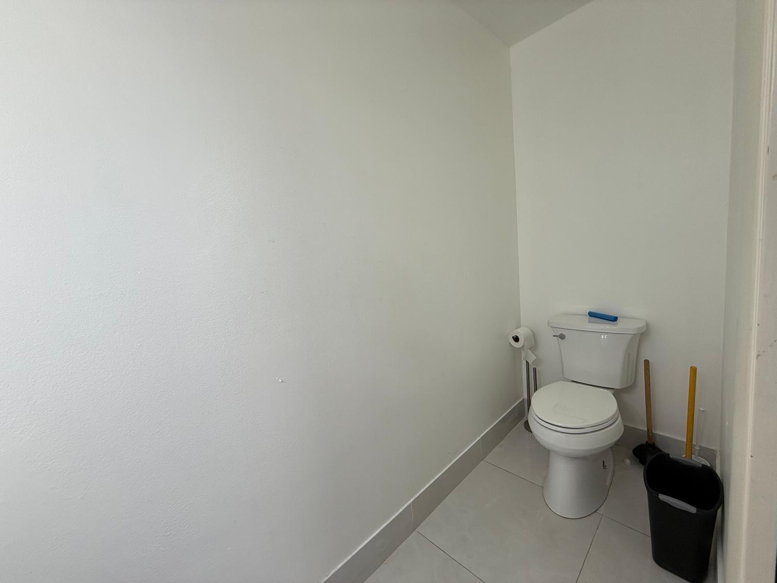 5648 W Atlantic Blvd Property Photo 24