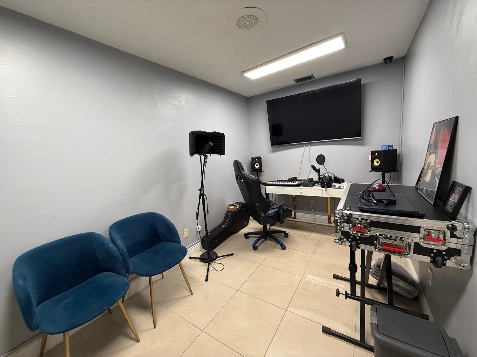 5648 W Atlantic Blvd Property Photo 38