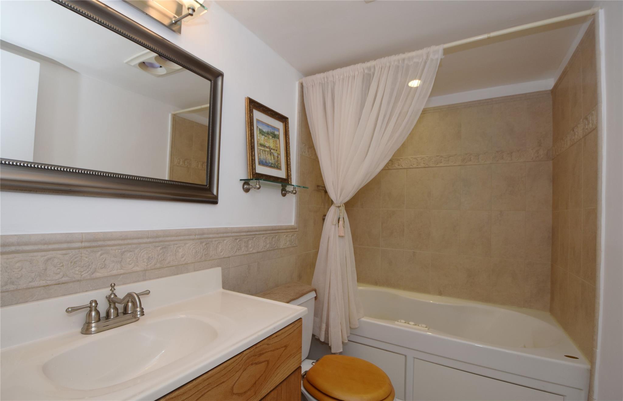 215 Ne 16th Ave 301 Property Photo 12