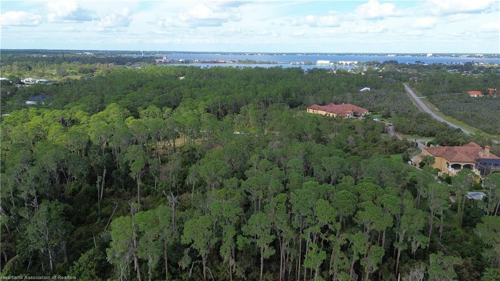 3029 Hawks Landing Circle Property Photo 3