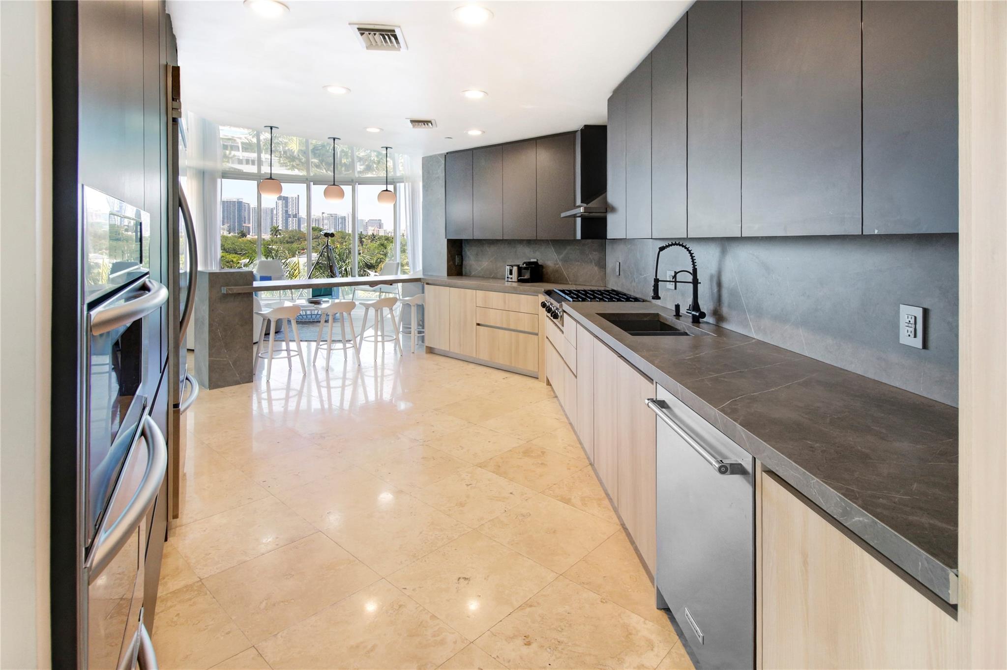 301 Hendricks Isle Penthouse 7 Property Photo 2