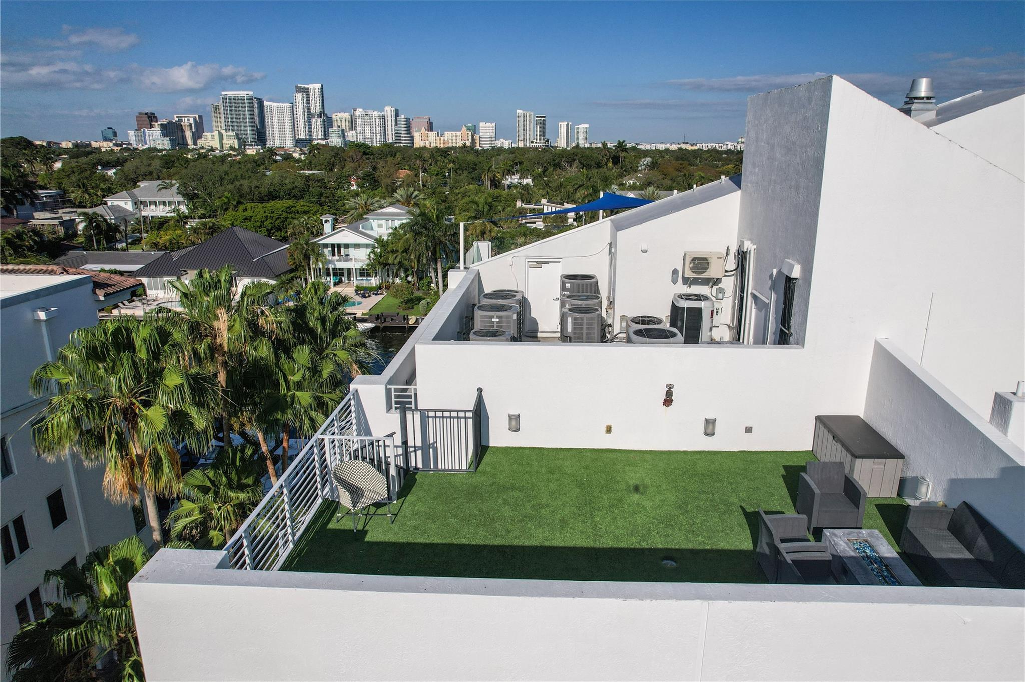 301 Hendricks Isle Penthouse 7 Property Photo 40