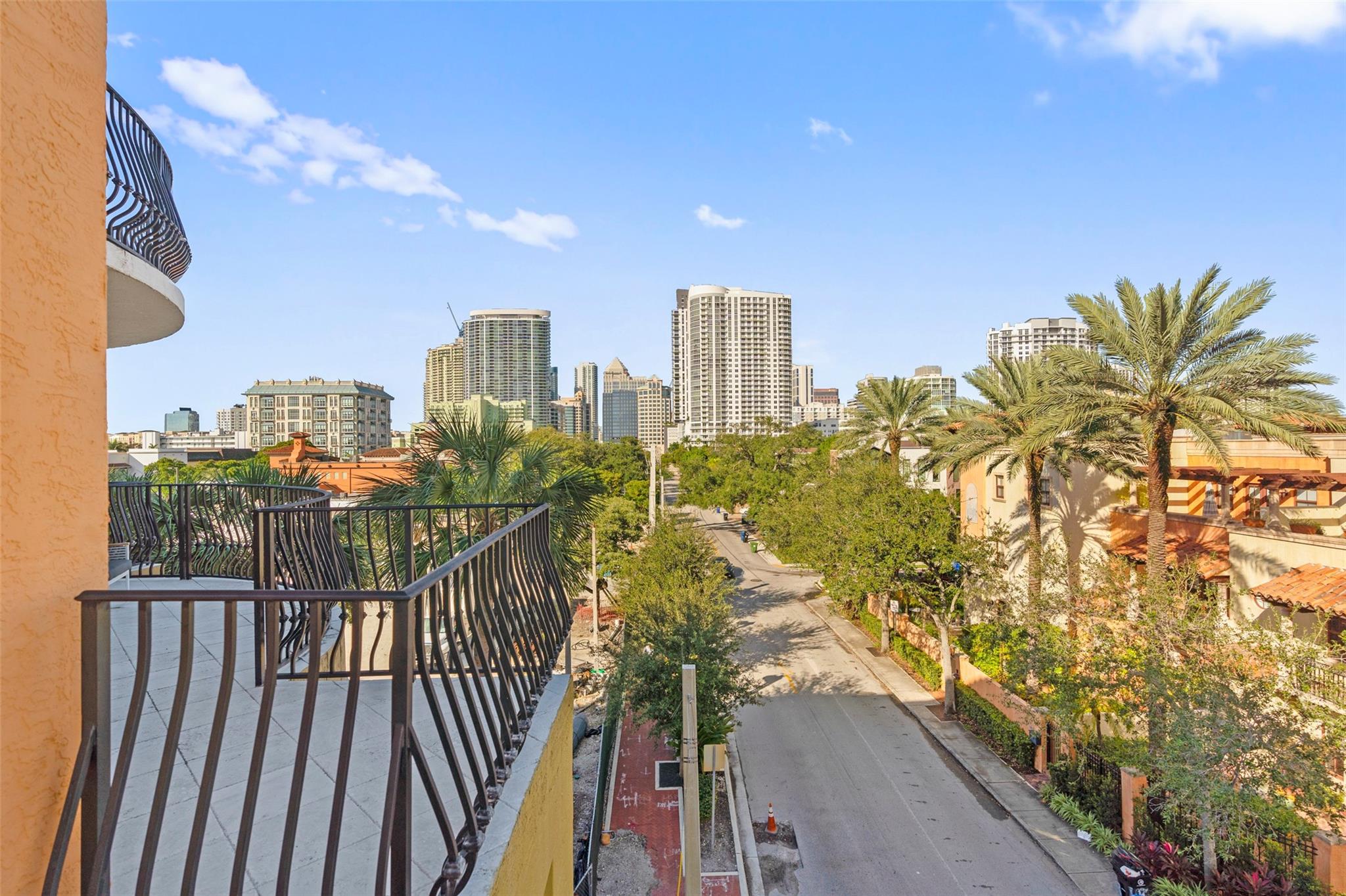 1111 E Las Olas Blvd 413 Property Photo 1