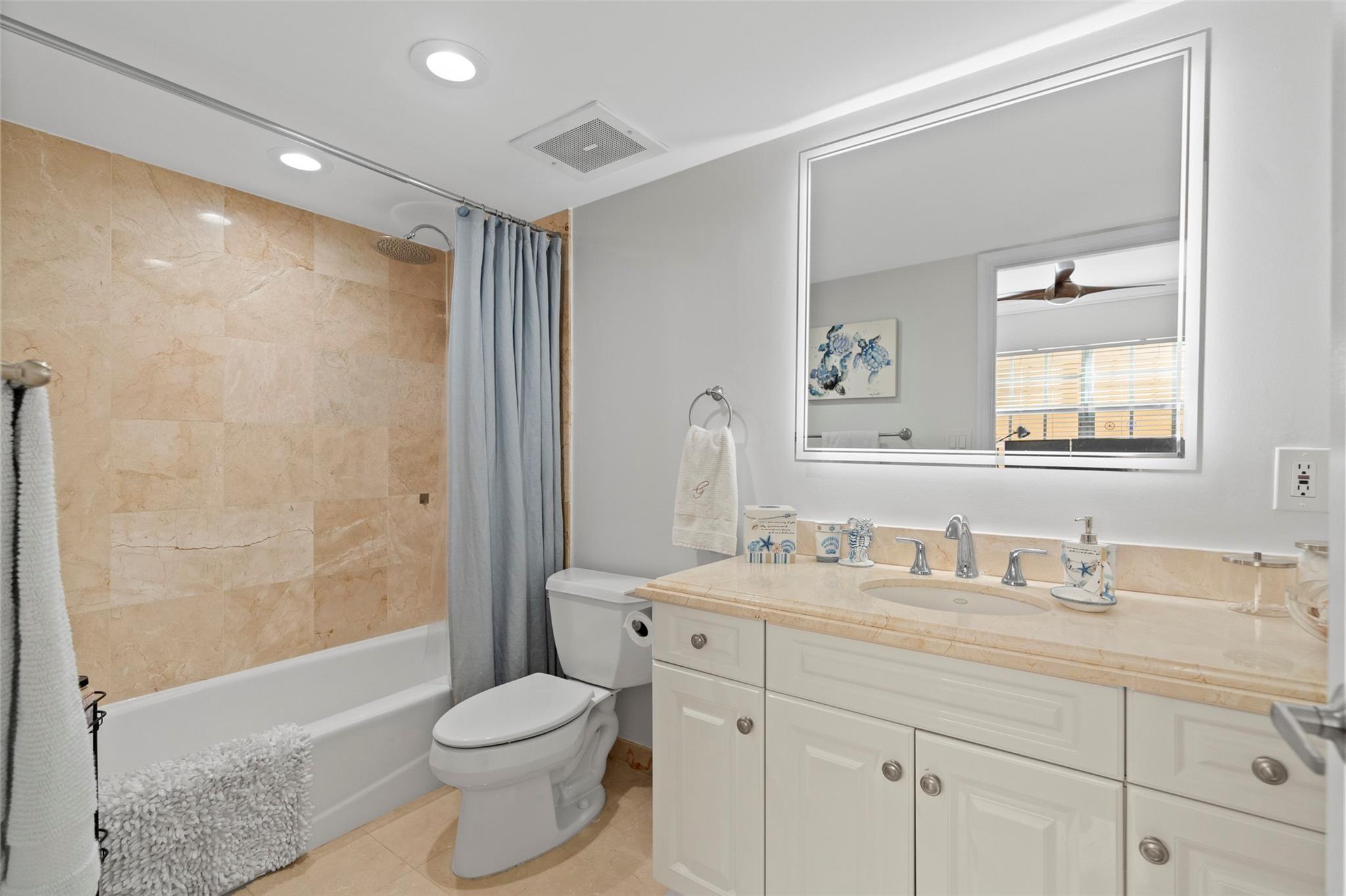 1111 E Las Olas Blvd 413 Property Photo 26