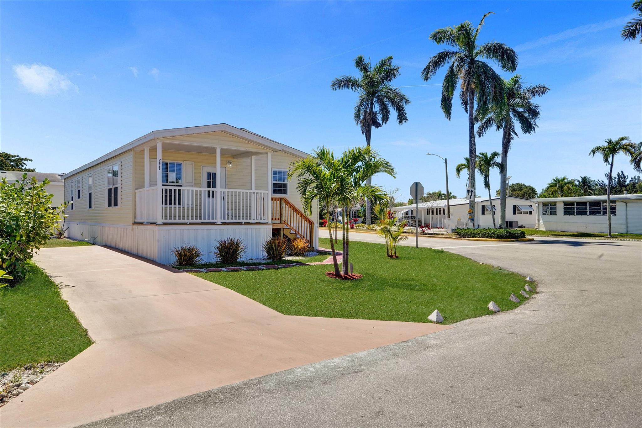2830 E Marina Dr Property Photo