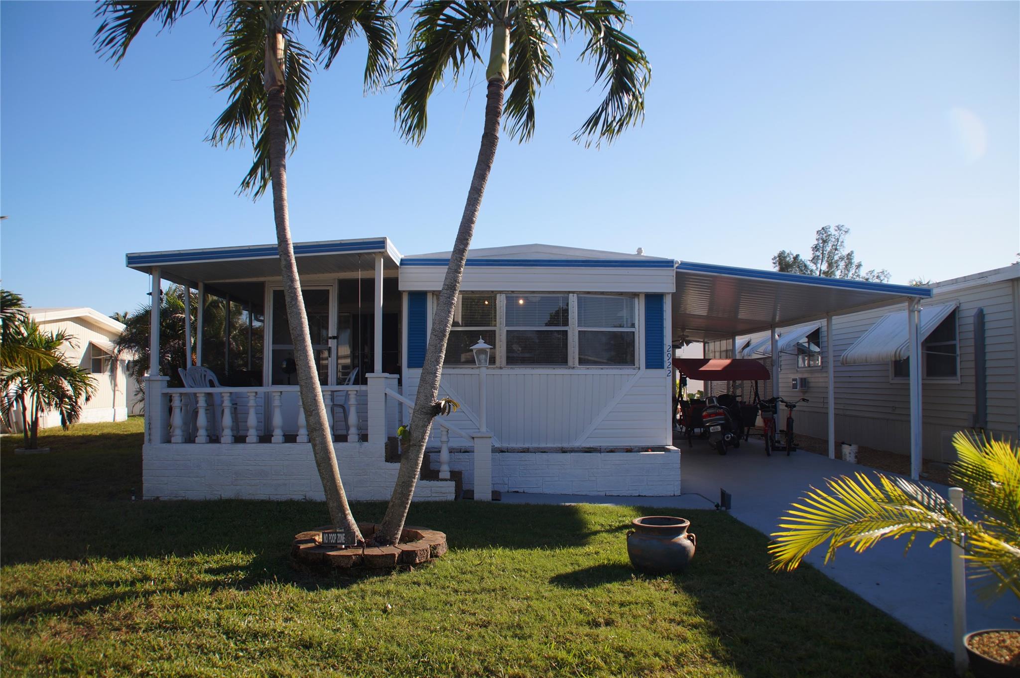 2922 Harbor Ln Property Photo 1