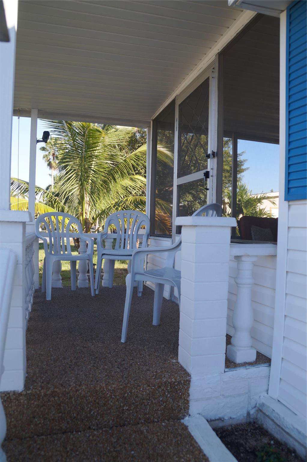 2922 Harbor Ln Property Photo 5