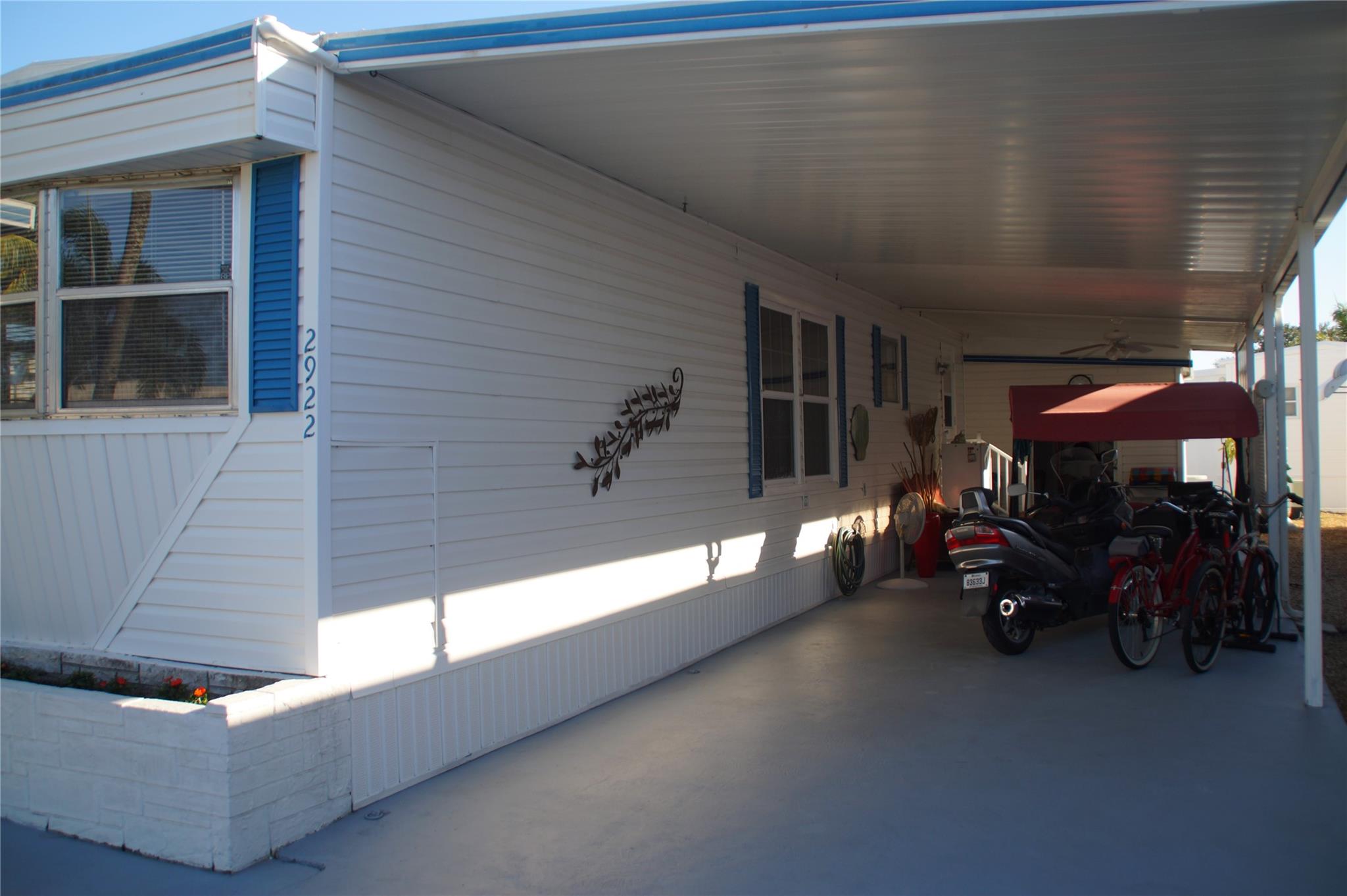 2922 Harbor Ln Property Photo 6