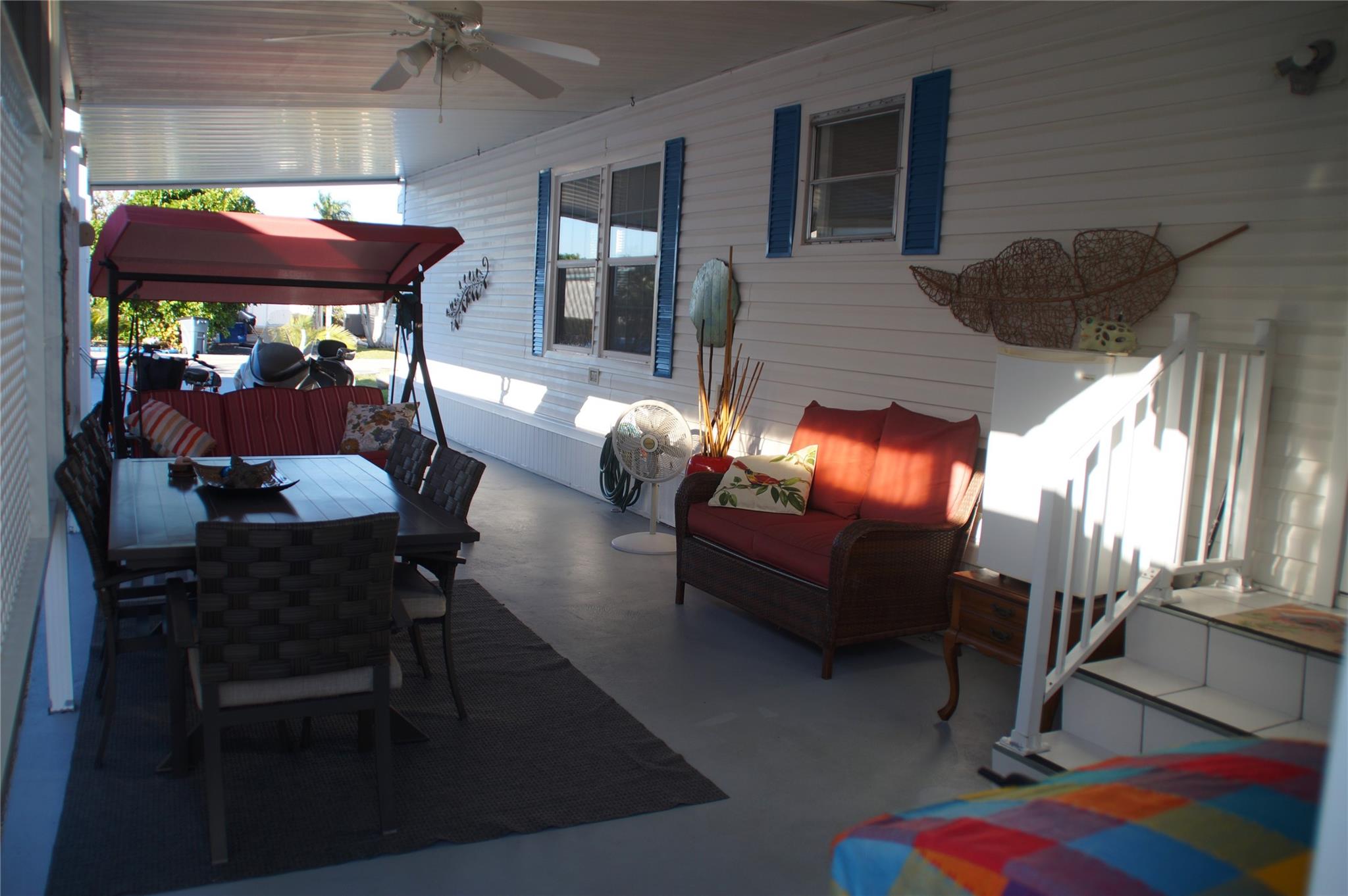 2922 Harbor Ln Property Photo 9