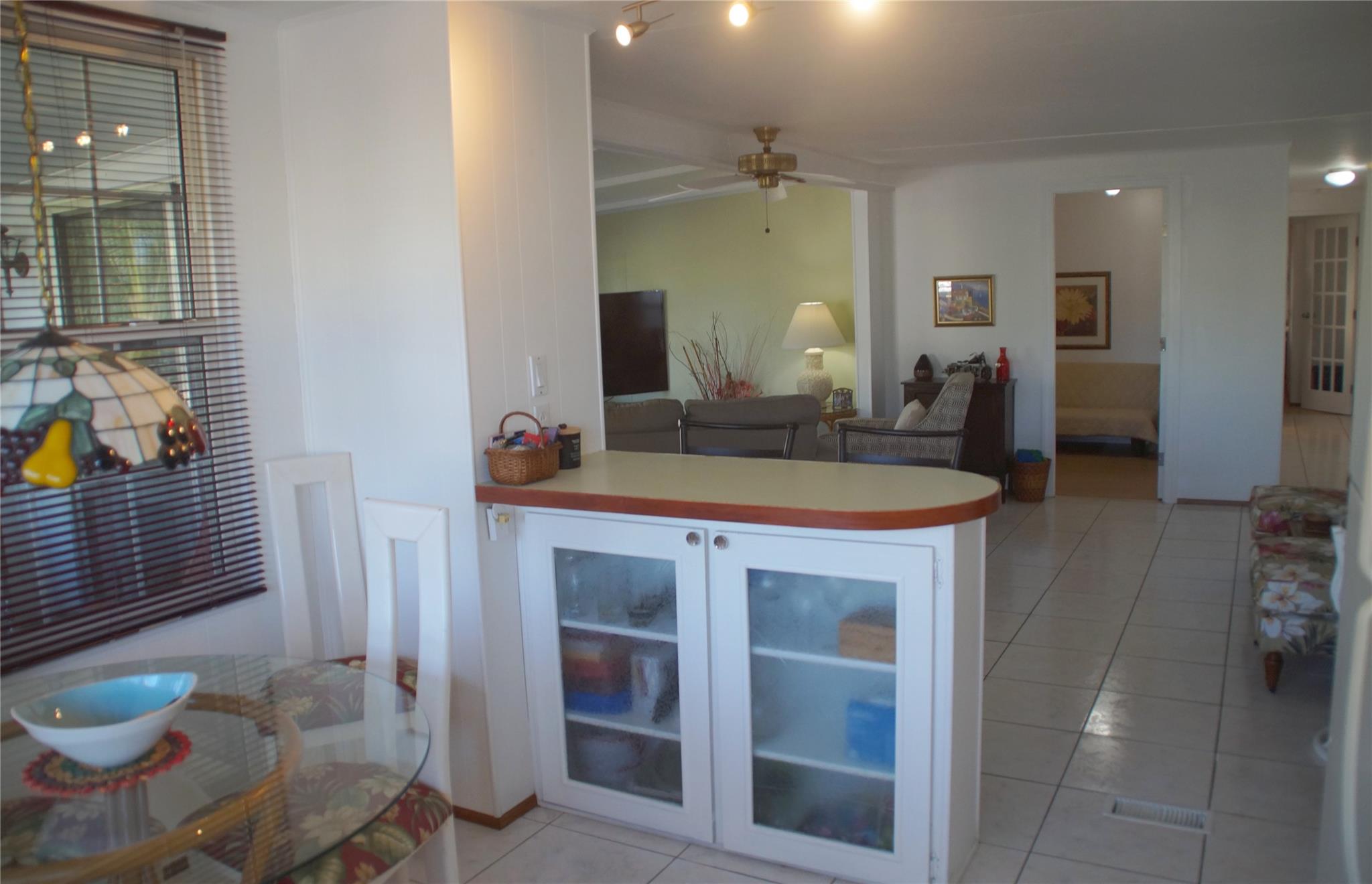 2922 Harbor Ln Property Photo 14