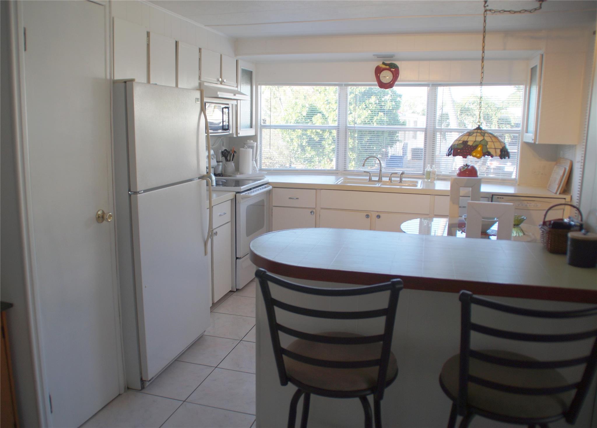 2922 Harbor Ln Property Photo 15
