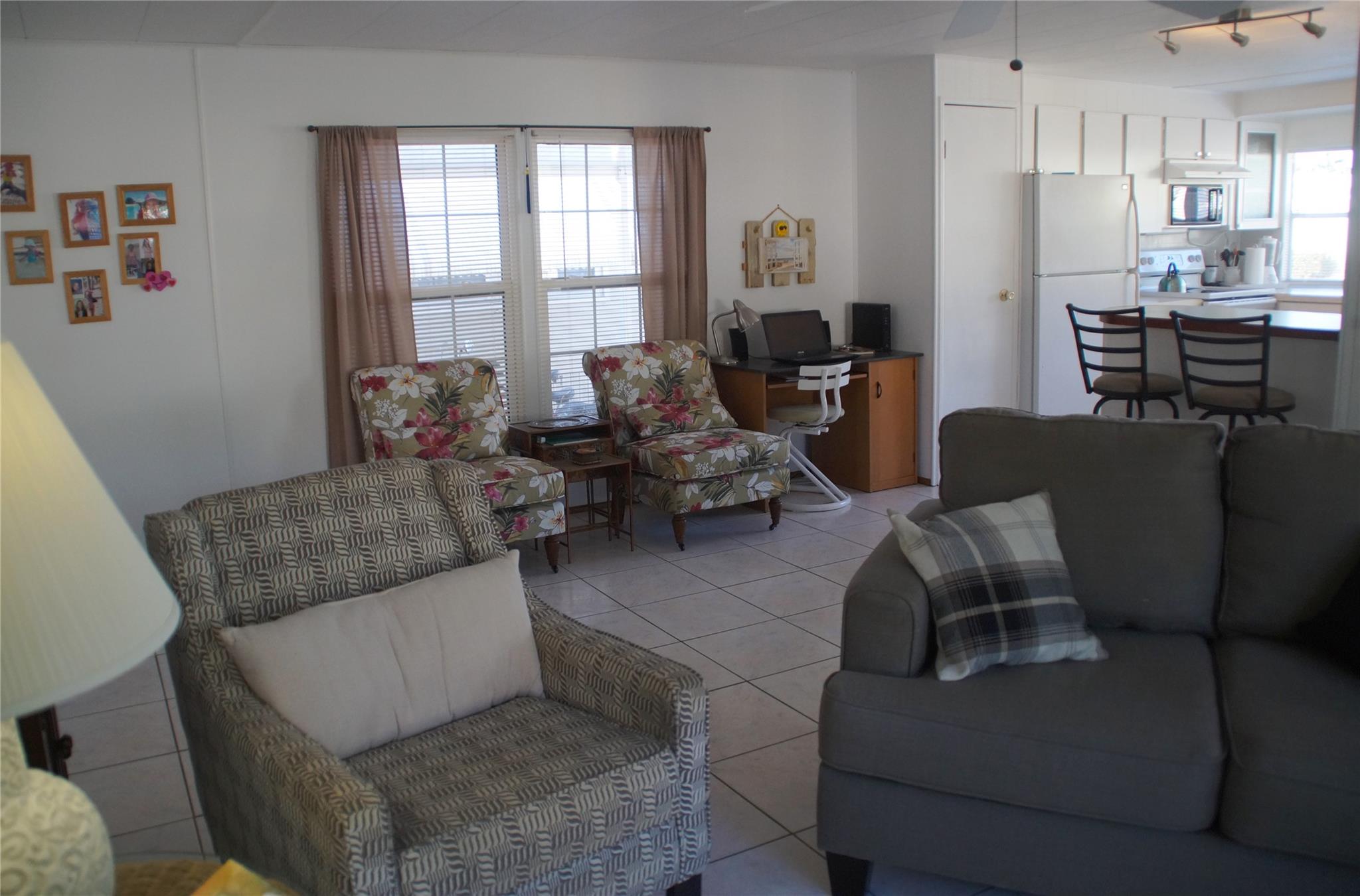 2922 Harbor Ln Property Photo 18