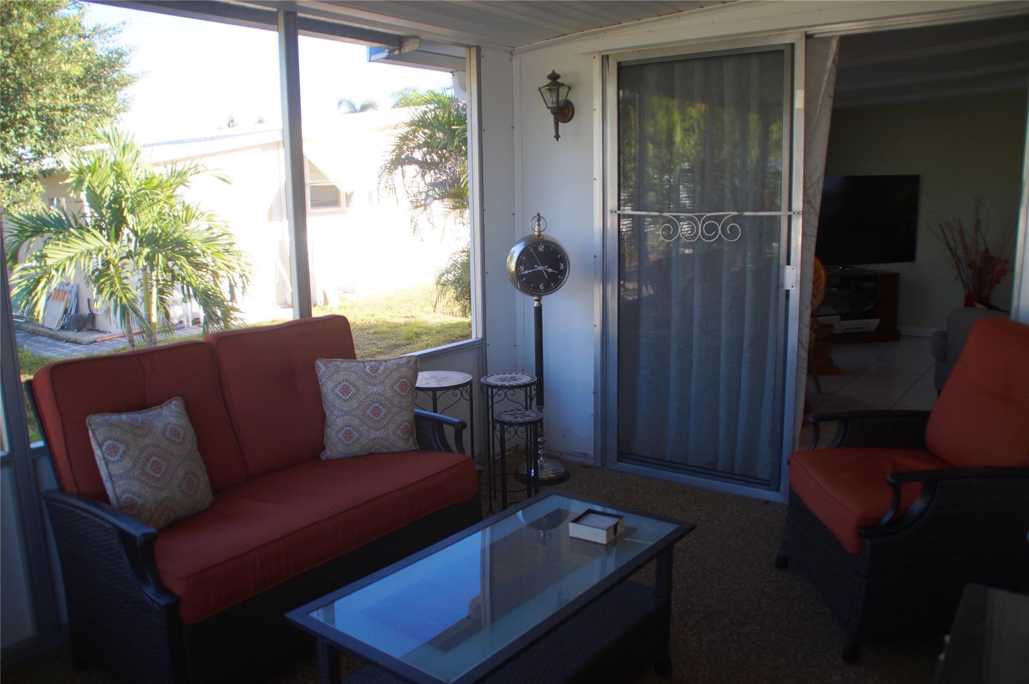 2922 Harbor Ln Property Photo 23