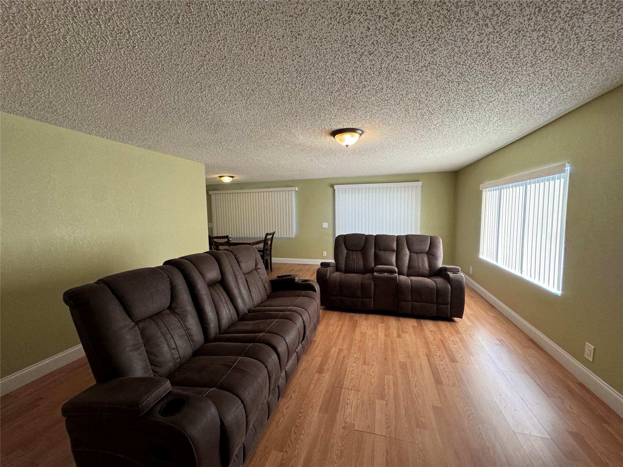 3028 Lakeshore Dr Property Photo 10