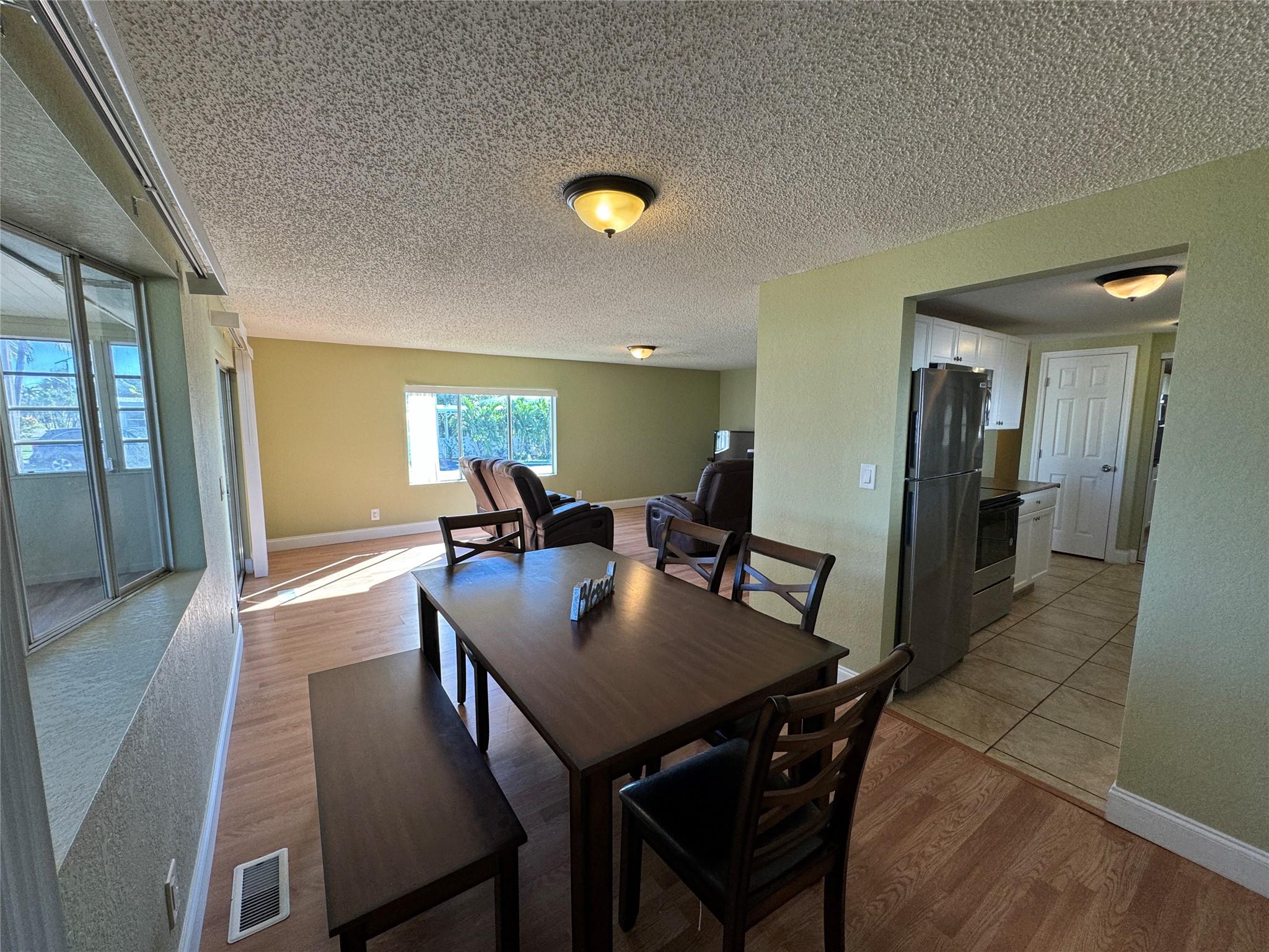3028 Lakeshore Dr Property Photo 12