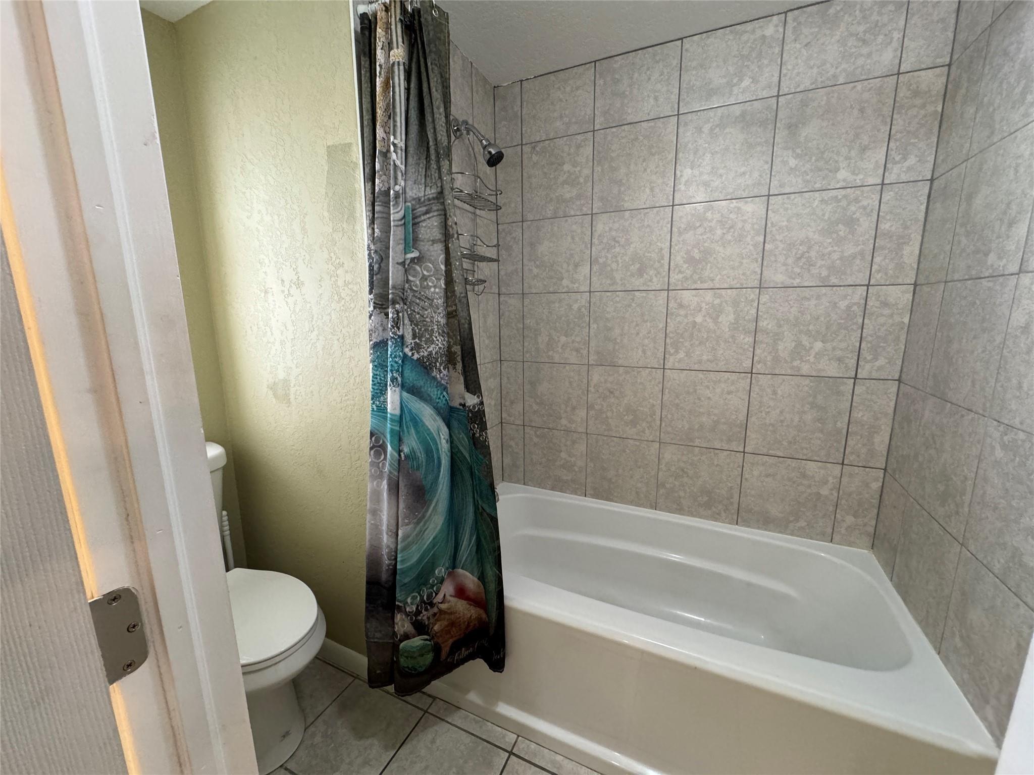 3028 Lakeshore Dr Property Photo 24
