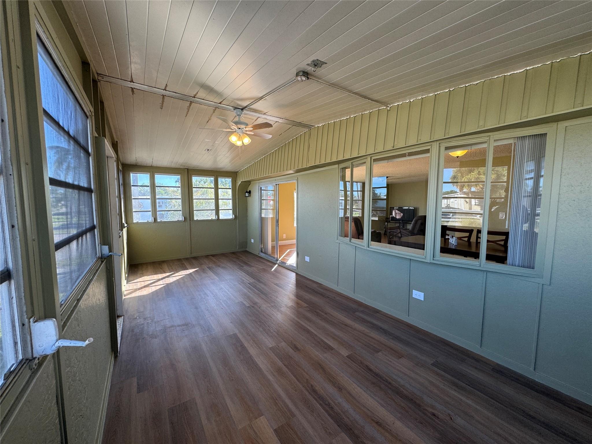 3028 Lakeshore Dr Property Photo 36
