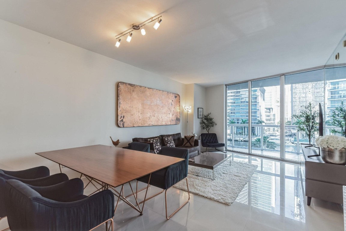 475 Brickell Avenue 512 Property Photo 22