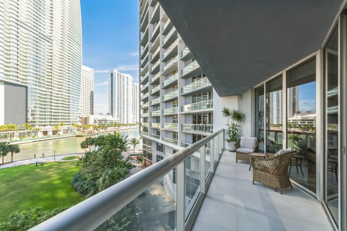 475 Brickell Avenue 512 Property Photo 24